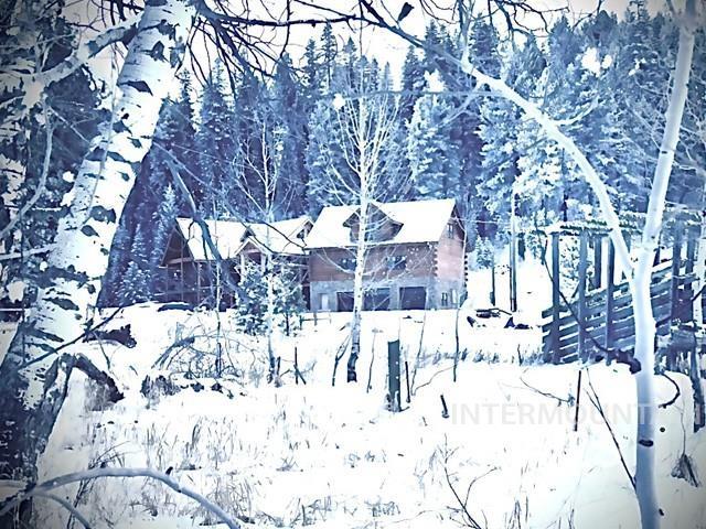 31/33 Bacon Creek Rd, Cascade, Idaho 83611, 8 Bedrooms, 9 Bathrooms, Residential For Sale, Price $2,495,000,MLS 98982973