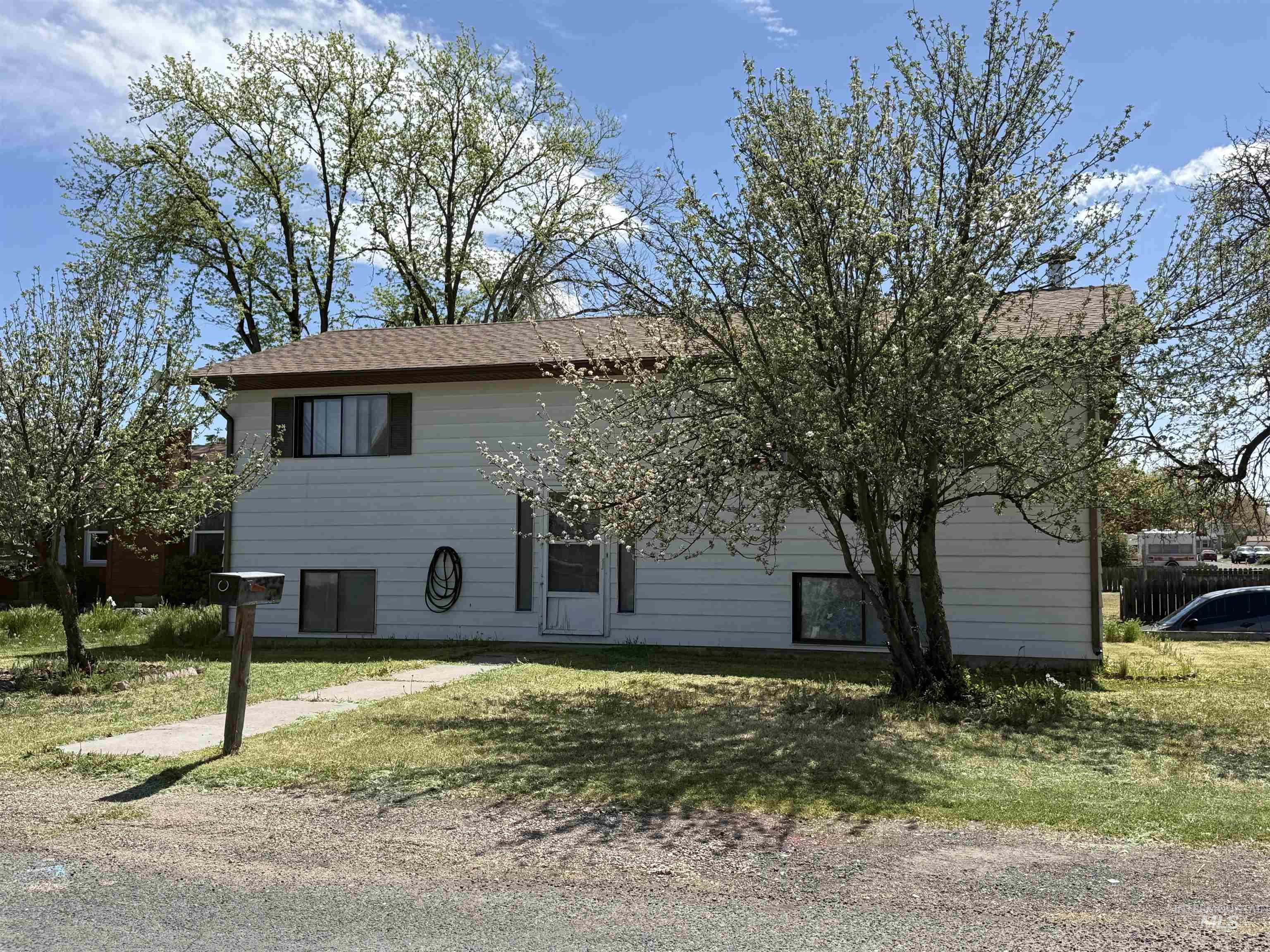 141 Wirsching Ave W, Twin Falls, Idaho 83301-4652, 3 Bedrooms, 2 Bathrooms, Residential For Sale, Price $269,500,MLS 98982974