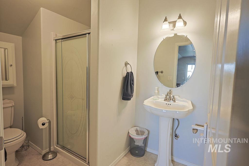 24 Harris Circle, Shoshone, Idaho 83352, 3 Bedrooms, 2.5 Bathrooms, Residential For Sale, Price $650,000, 98982977