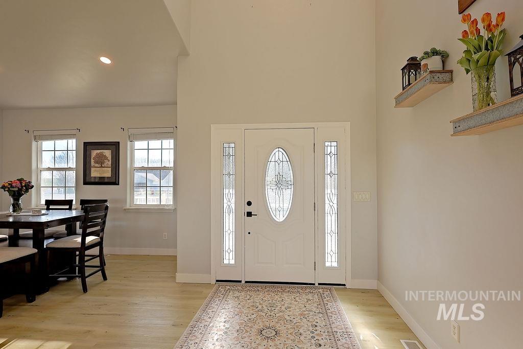 24 Harris Circle, Shoshone, Idaho 83352, 3 Bedrooms, 2.5 Bathrooms, Residential For Sale, Price $650,000, 98982977