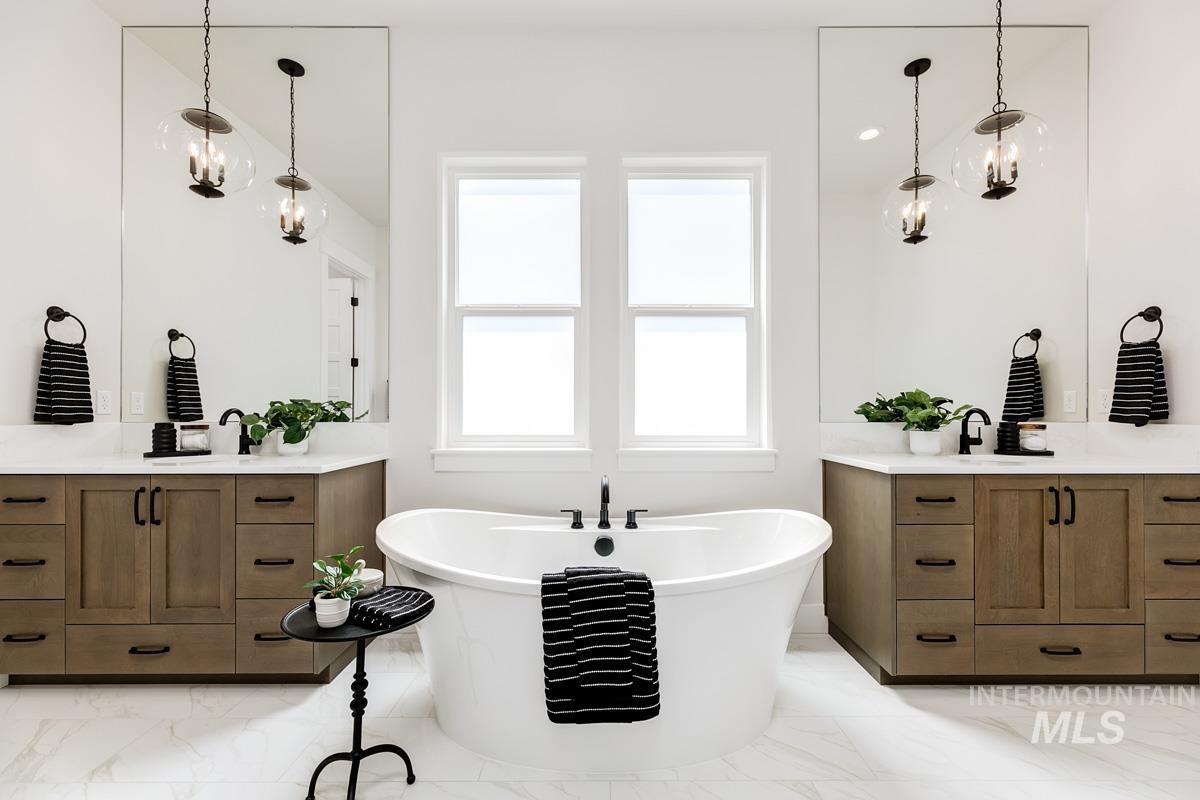 21637 Appaloosa Ave, Star, Idaho 83669, 3 Bedrooms, 3.5 Bathrooms, Residential For Sale, Price $1,023,002, 98982978