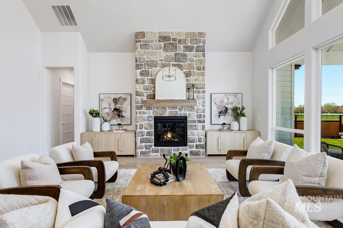 21637 Appaloosa Ave, Star, Idaho 83669, 3 Bedrooms, 3.5 Bathrooms, Residential For Sale, Price $1,023,002, 98982978