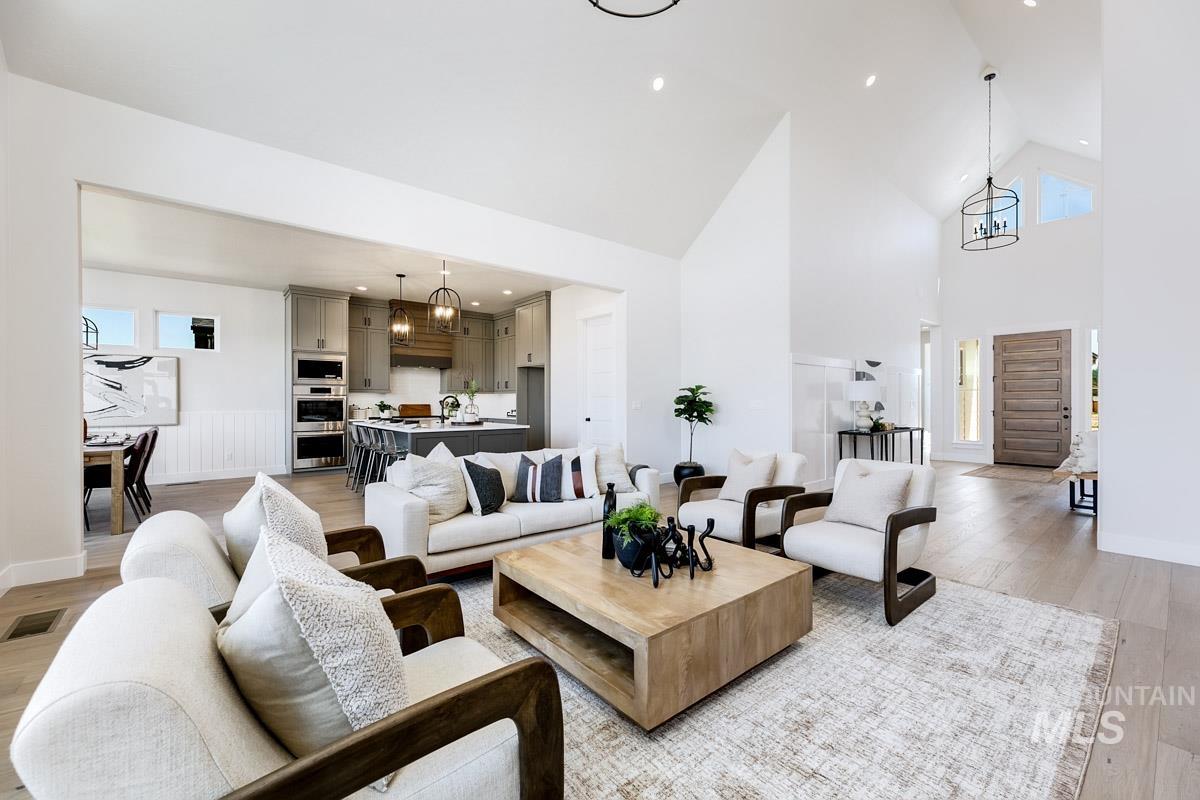 21637 Appaloosa Ave, Star, Idaho 83669, 3 Bedrooms, 3.5 Bathrooms, Residential For Sale, Price $1,023,002, 98982978