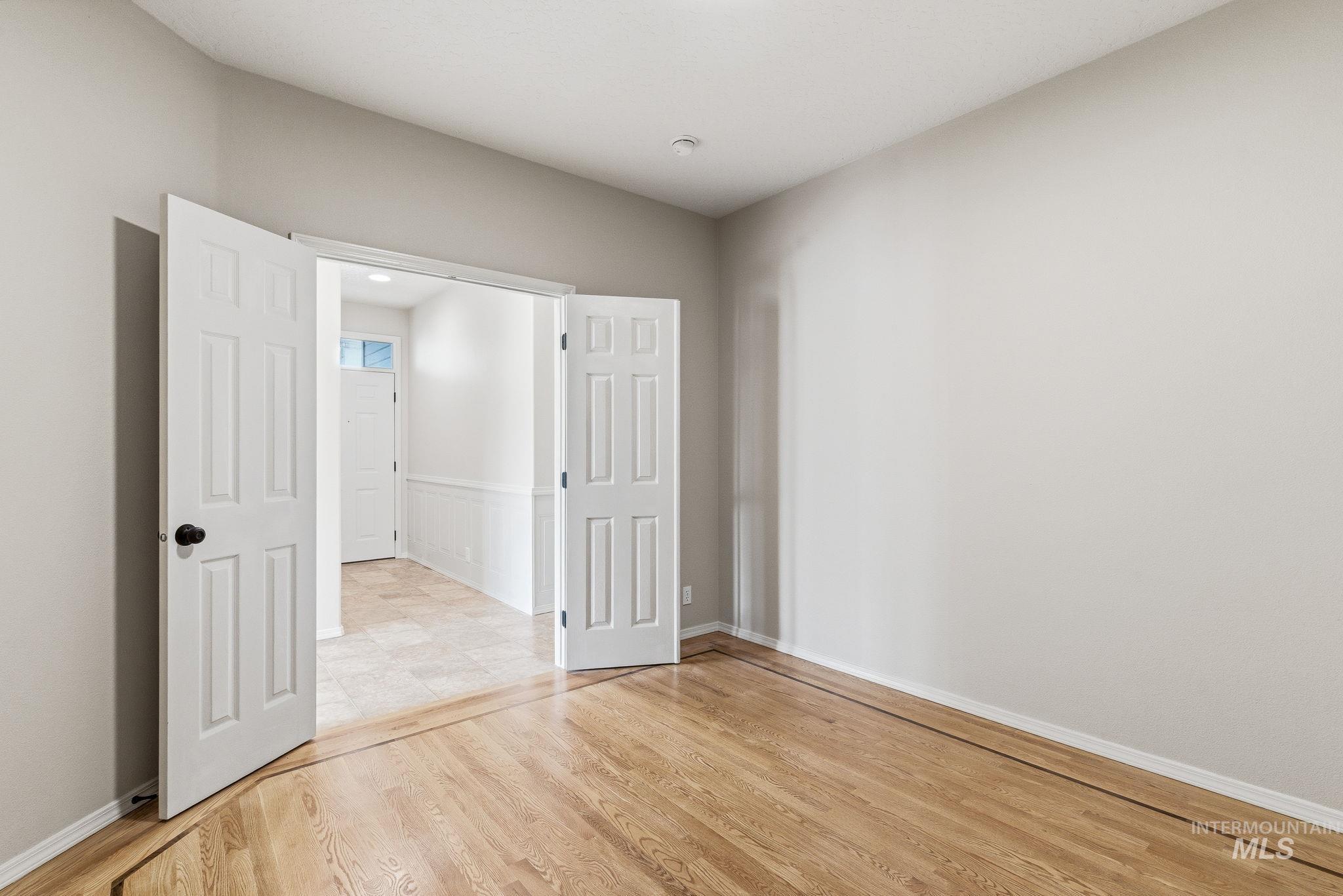 2363 River Oaks Dr., Nampa, Idaho 83686-6413, 2 Bedrooms, 2 Bathrooms, Residential For Sale, Price $399,999, 98982980