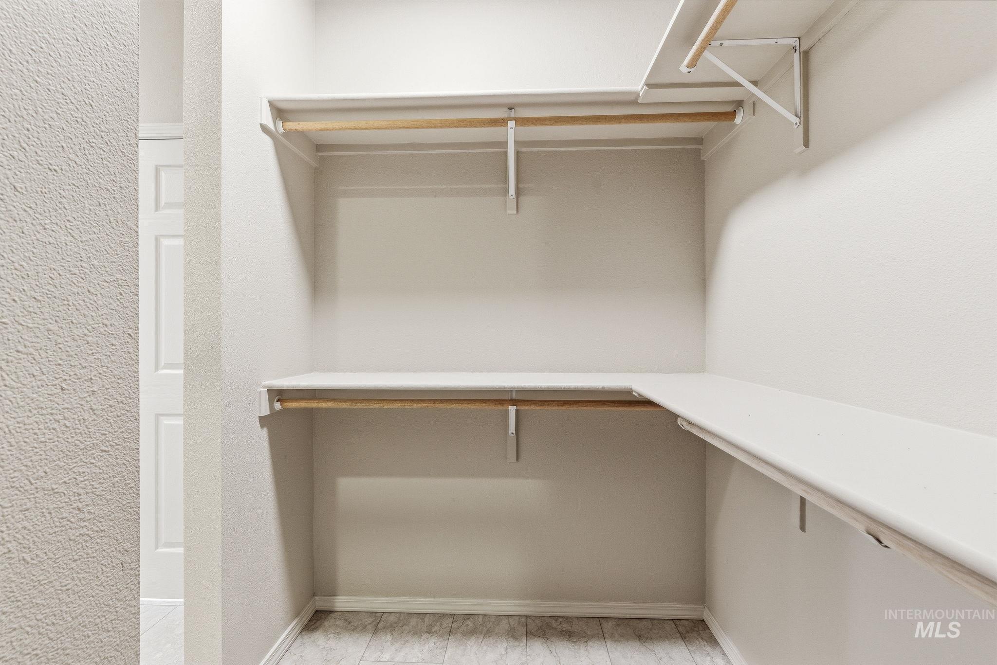 2363 River Oaks Dr., Nampa, Idaho 83686-6413, 2 Bedrooms, 2 Bathrooms, Residential For Sale, Price $399,999, 98982980