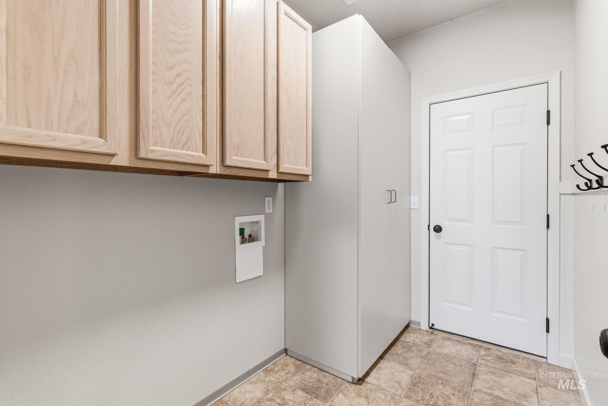 2363 River Oaks Dr., Nampa, Idaho 83686-6413, 2 Bedrooms, 2 Bathrooms, Residential For Sale, Price $399,999, 98982980