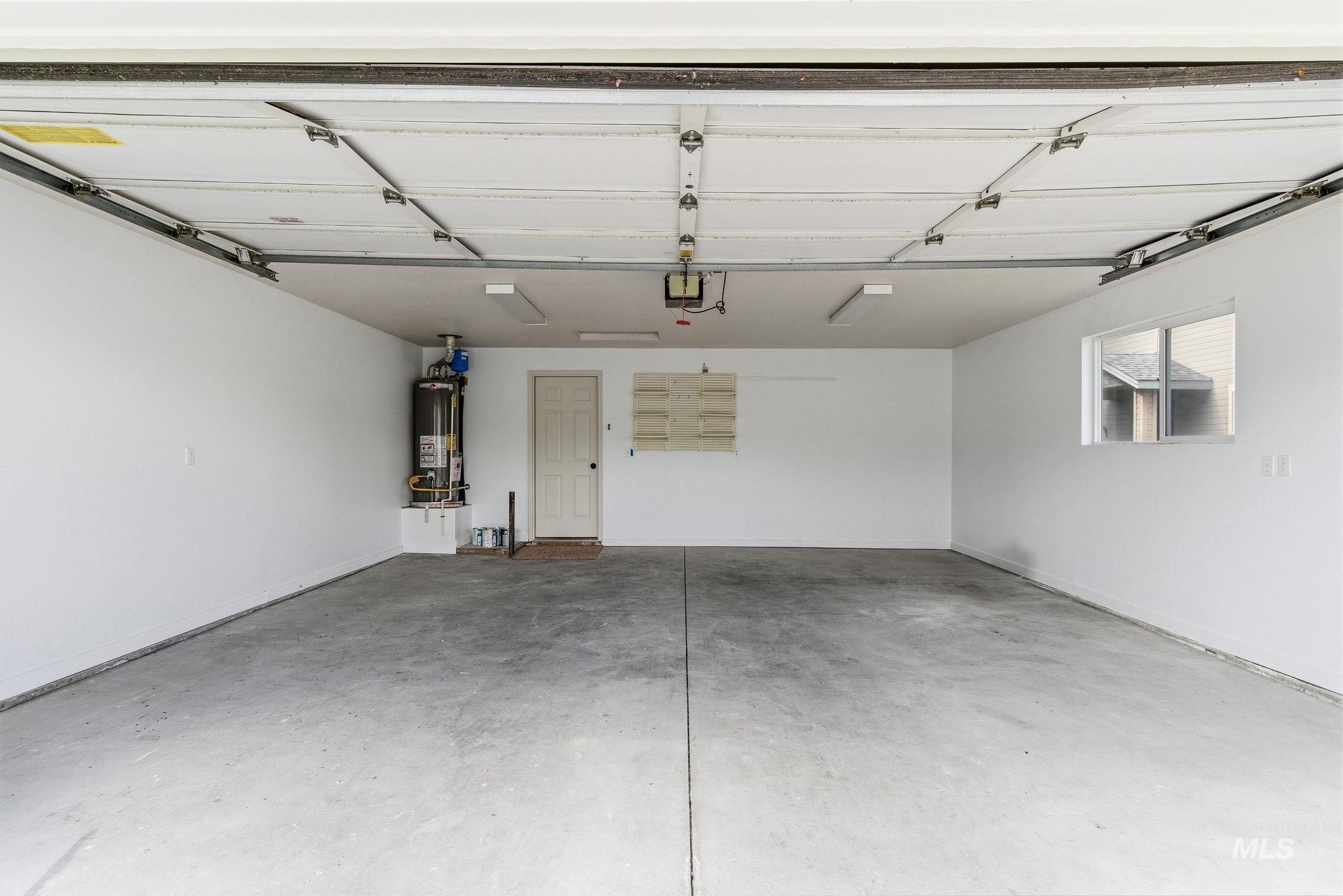 2363 River Oaks Dr., Nampa, Idaho 83686-6413, 2 Bedrooms, 2 Bathrooms, Residential For Sale, Price $399,999, 98982980