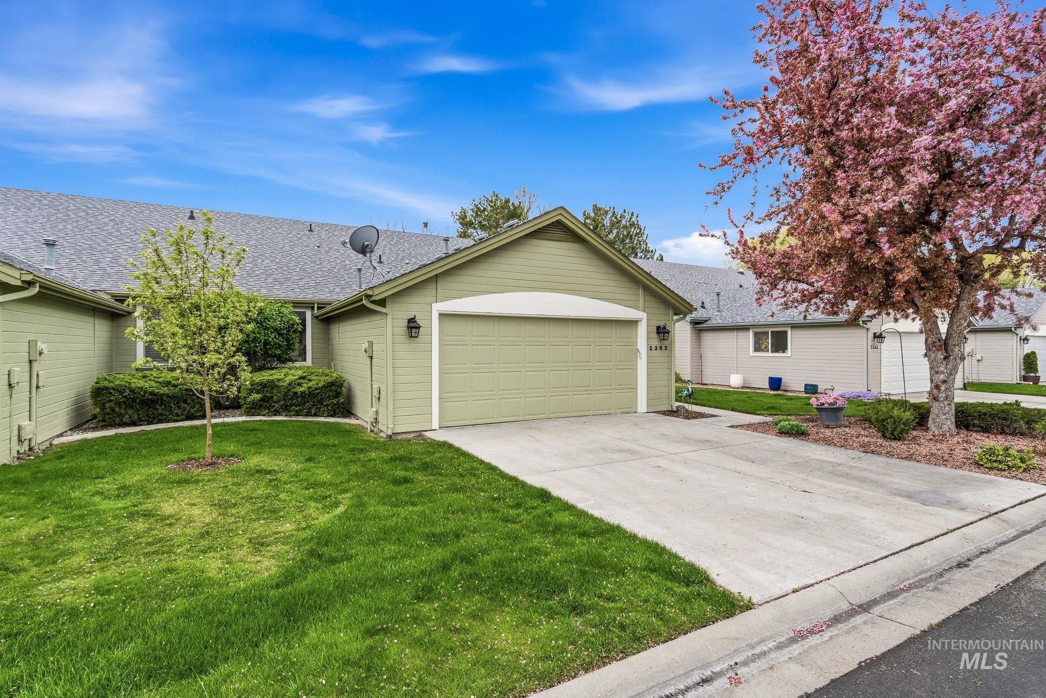 2363 River Oaks Dr., Nampa, Idaho 83686-6413, 2 Bedrooms, 2 Bathrooms, Residential For Sale, Price $399,999, 98982980