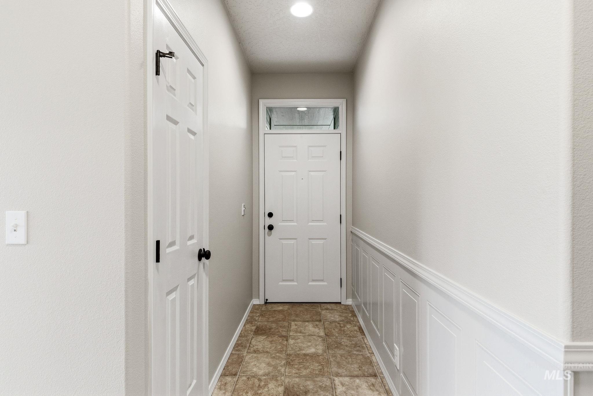 2363 River Oaks Dr., Nampa, Idaho 83686-6413, 2 Bedrooms, 2 Bathrooms, Residential For Sale, Price $399,999, 98982980