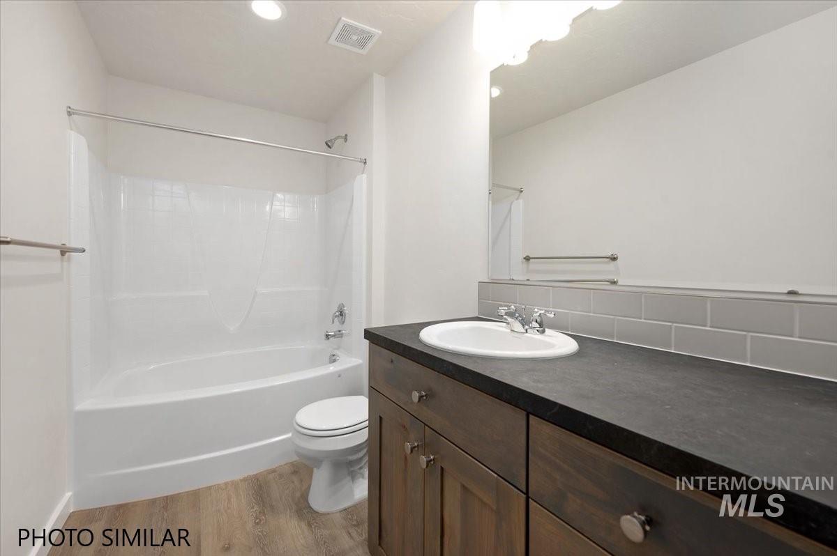 522 Bobcat St., Fruitland, Idaho 83619, 3 Bedrooms, 2 Bathrooms, Residential For Sale, Price $429,699, 98982983