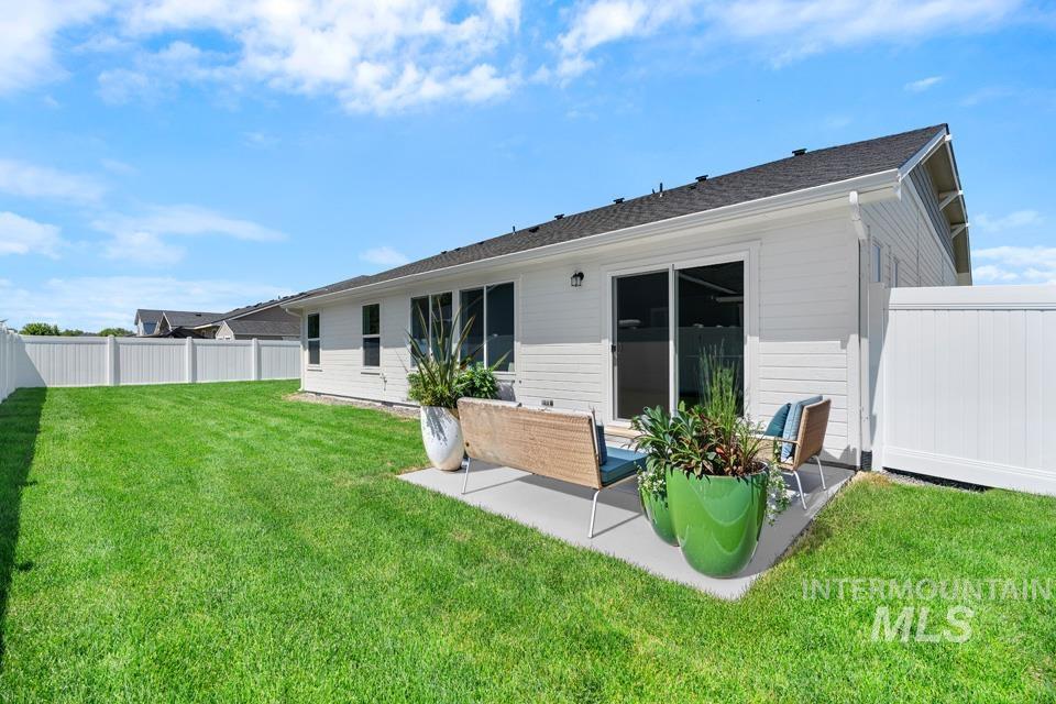 522 Bobcat St., Fruitland, Idaho 83619, 3 Bedrooms, 2 Bathrooms, Residential For Sale, Price $429,699,MLS 98982983