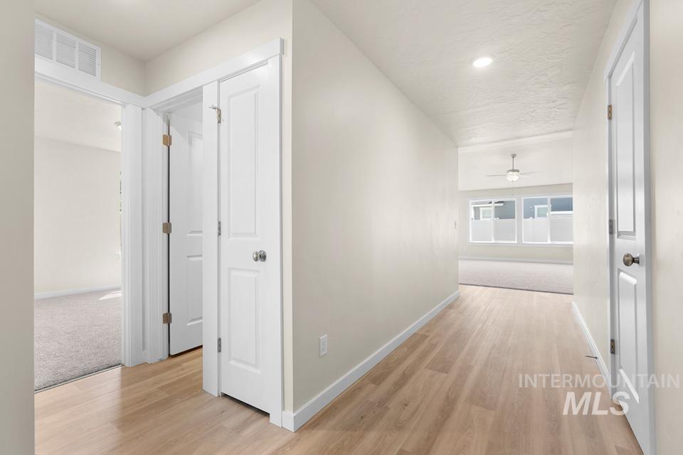 522 Bobcat St., Fruitland, Idaho 83619, 3 Bedrooms, 2 Bathrooms, Residential For Sale, Price $429,699,MLS 98982983