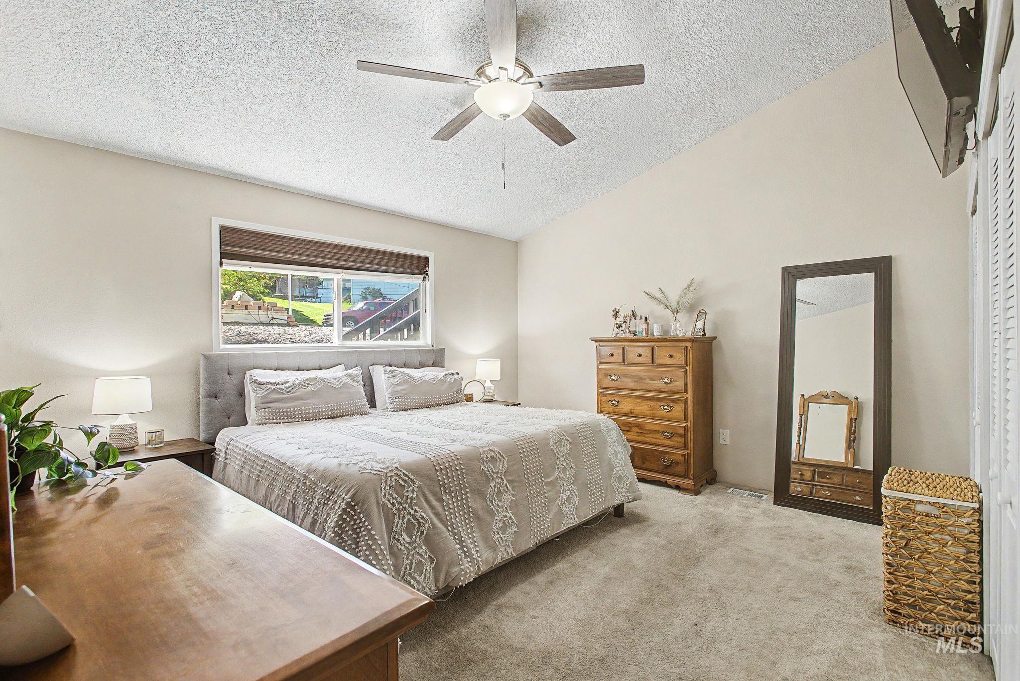 501 Karin Avenue, Lewiston, Idaho 83501-3865, 5 Bedrooms, 2 Bathrooms, Residential For Sale, Price $474,900, 98982984