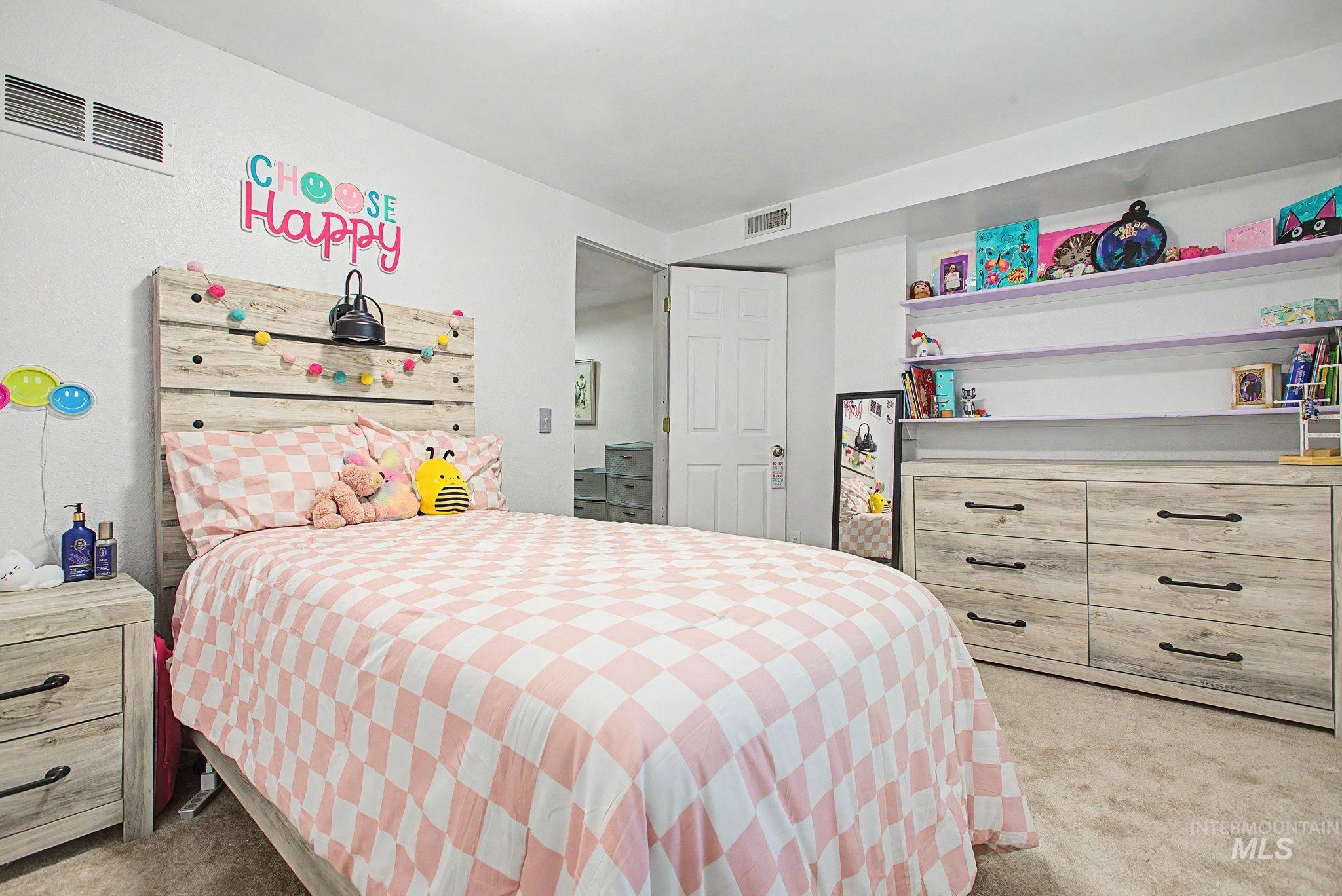 501 Karin Avenue, Lewiston, Idaho 83501-3865, 5 Bedrooms, 2 Bathrooms, Residential For Sale, Price $474,900, 98982984