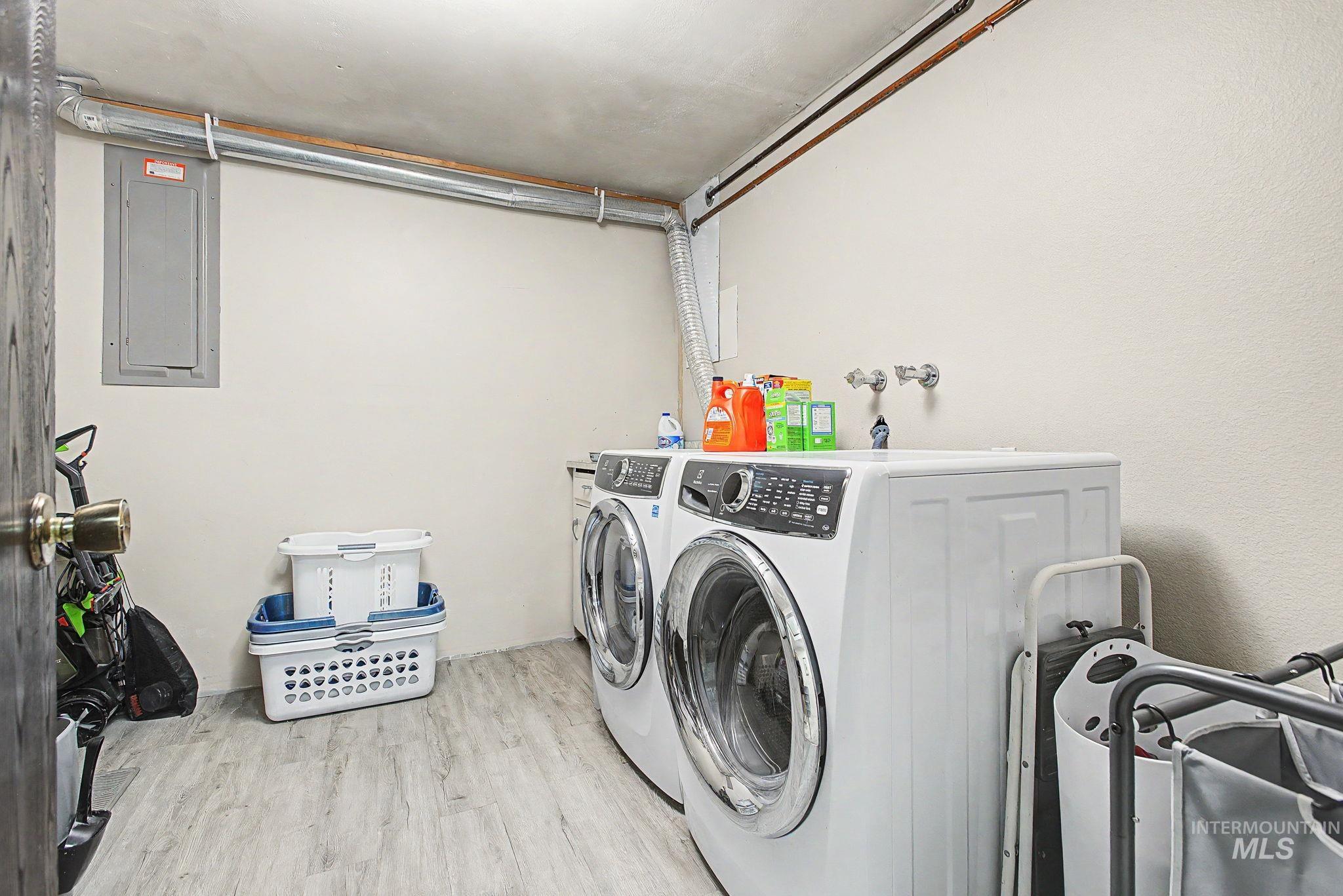 501 Karin Avenue, Lewiston, Idaho 83501-3865, 5 Bedrooms, 2 Bathrooms, Residential For Sale, Price $474,900, 98982984