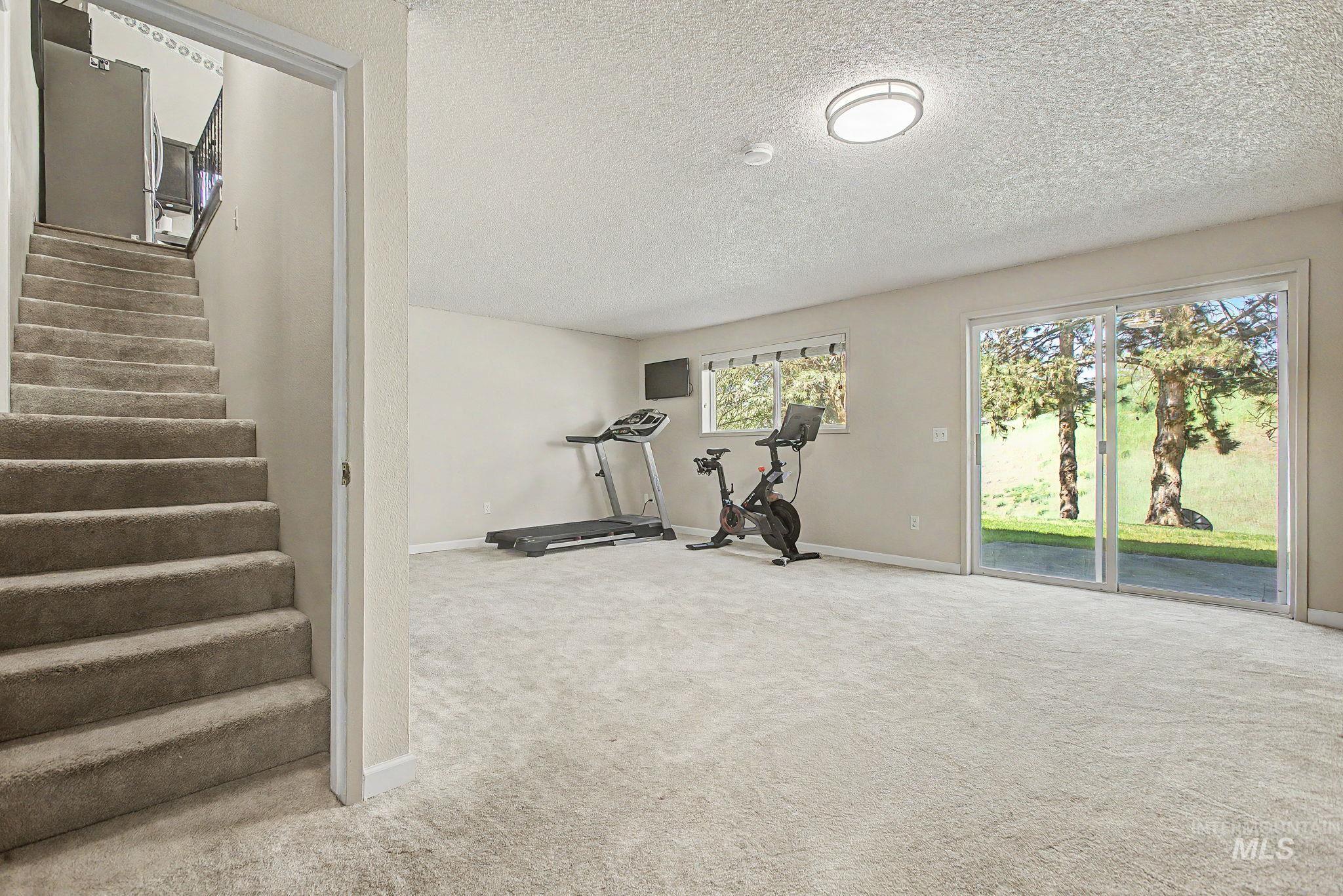 501 Karin Avenue, Lewiston, Idaho 83501-3865, 5 Bedrooms, 2 Bathrooms, Residential For Sale, Price $474,900, 98982984