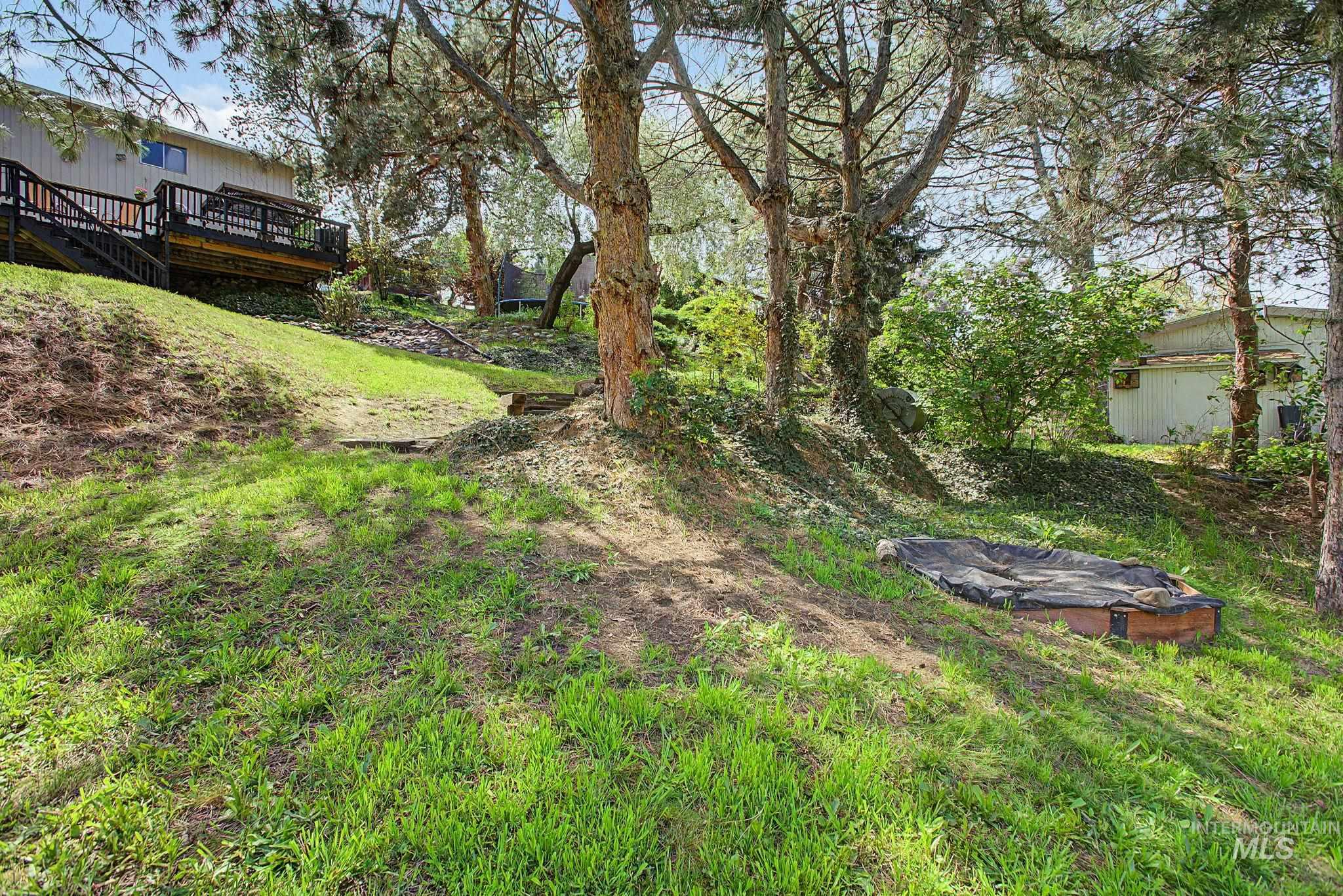 501 Karin Avenue, Lewiston, Idaho 83501-3865, 5 Bedrooms, 2 Bathrooms, Residential For Sale, Price $474,900, 98982984