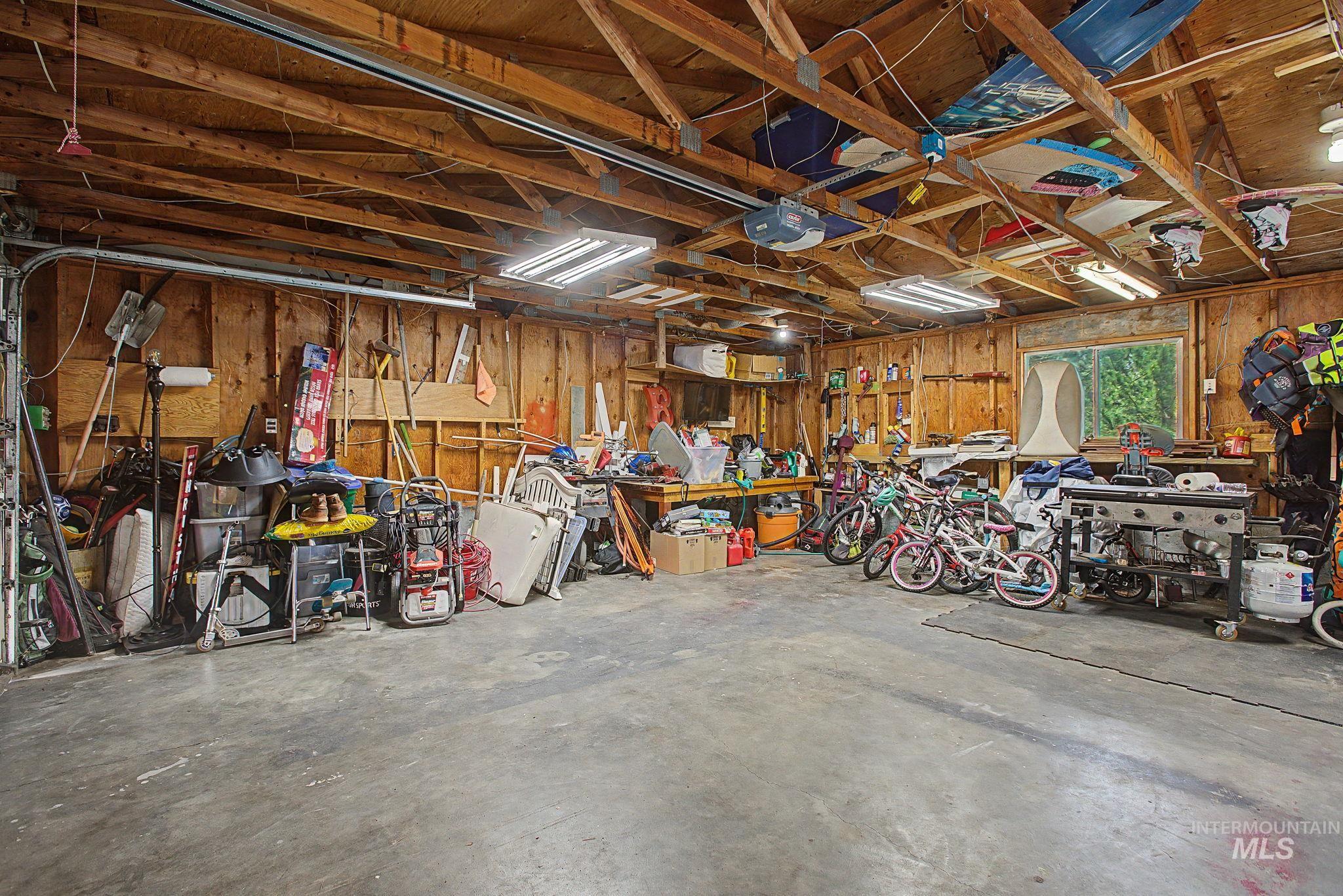 501 Karin Avenue, Lewiston, Idaho 83501-3865, 5 Bedrooms, 2 Bathrooms, Residential For Sale, Price $474,900, 98982984