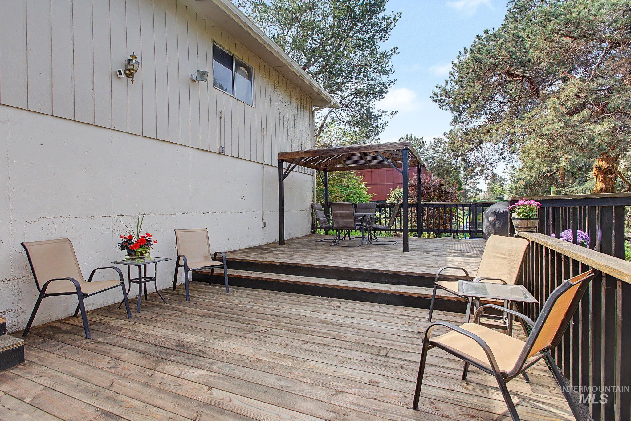 501 Karin Avenue, Lewiston, Idaho 83501-3865, 5 Bedrooms, 2 Bathrooms, Residential For Sale, Price $474,900, 98982984