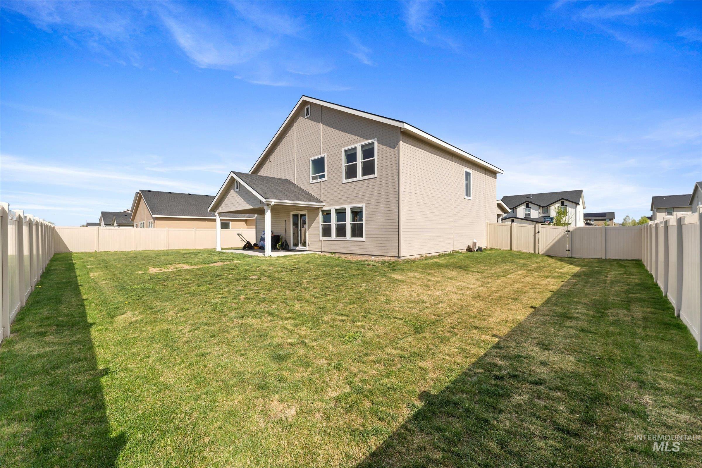 705 SW Raelynn St, Mountain Home, Idaho 83647, 4 Bedrooms, 2.5 Bathrooms, Residential For Sale, Price $465,000,MLS 98982988