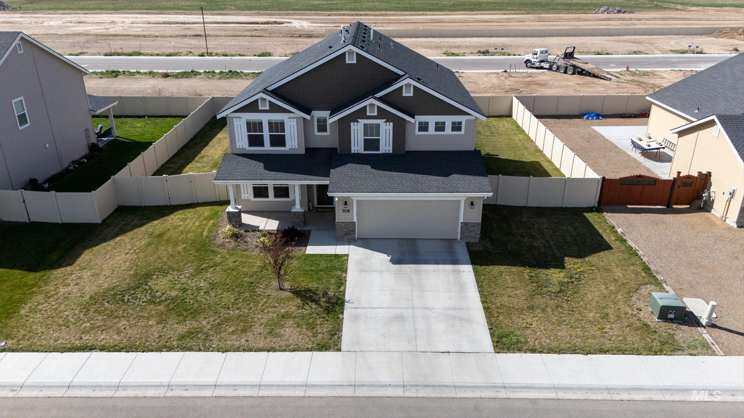 705 SW Raelynn St, Mountain Home, Idaho 83647, 4 Bedrooms, 2.5 Bathrooms, Residential For Sale, Price $465,000,MLS 98982988