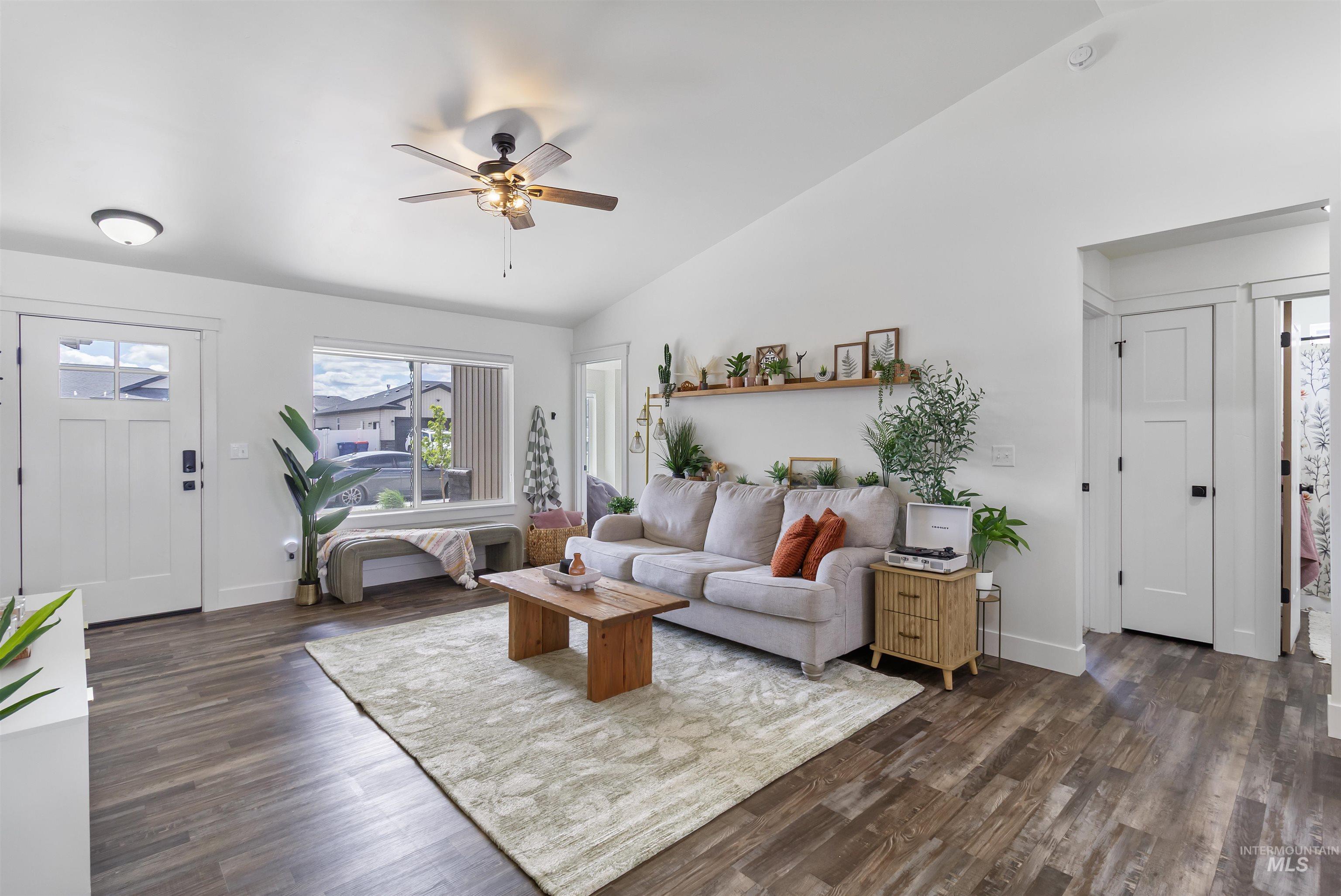 469 Jesse Ave, Twin Falls, Idaho 83301, 4 Bedrooms, 2 Bathrooms, Residential For Sale, Price $390,000, 98982990