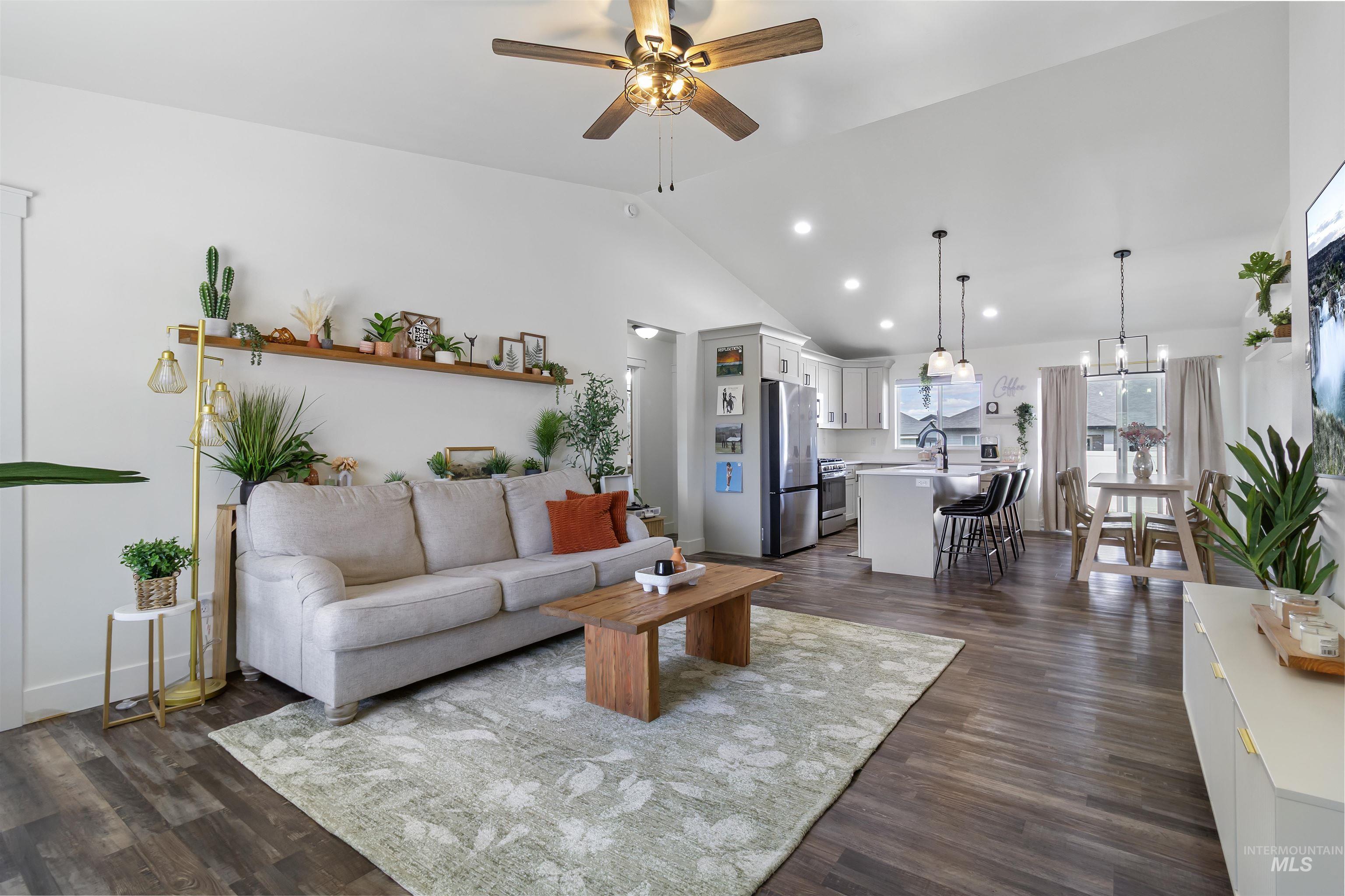 469 Jesse Ave, Twin Falls, Idaho 83301, 4 Bedrooms, 2 Bathrooms, Residential For Sale, Price $390,000, 98982990