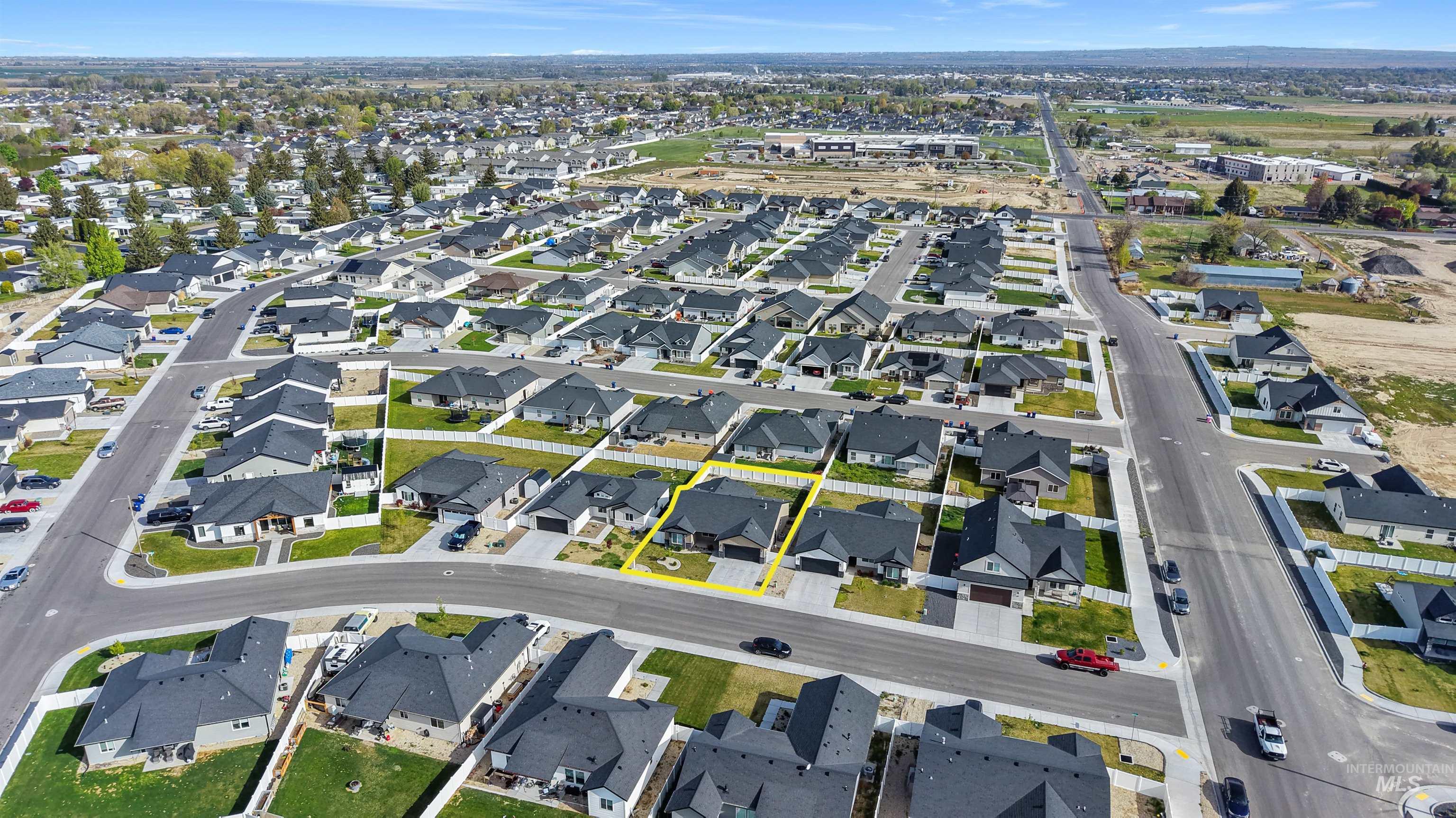 469 Jesse Ave, Twin Falls, Idaho 83301, 4 Bedrooms, 2 Bathrooms, Residential For Sale, Price $390,000, 98982990