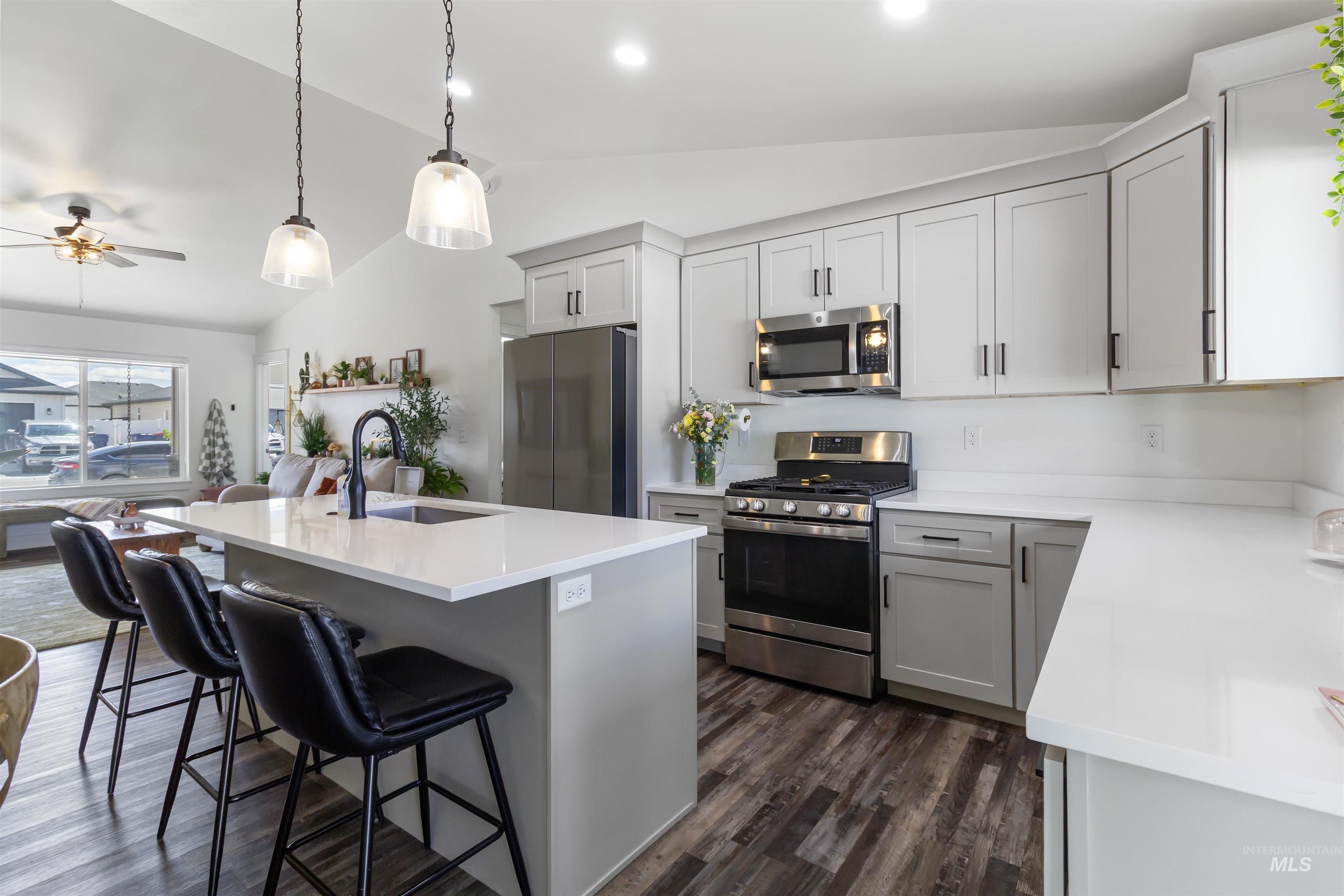 469 Jesse Ave, Twin Falls, Idaho 83301, 4 Bedrooms, 2 Bathrooms, Residential For Sale, Price $390,000, 98982990