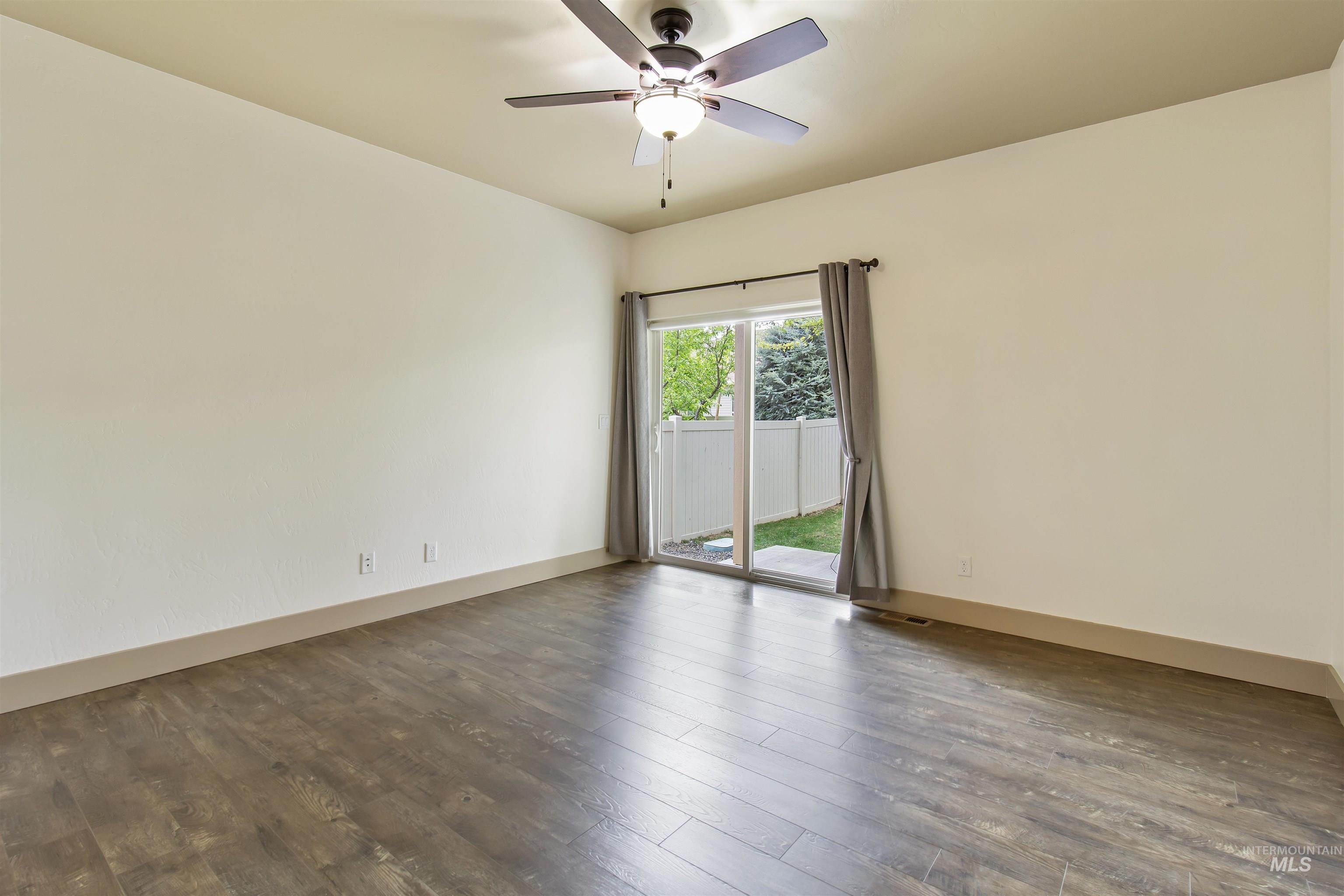 525 Shadetree Trail, Twin Falls, Idaho 83301, 3 Bedrooms, 2.5 Bathrooms, Residential For Sale, Price $555,000, 98982992