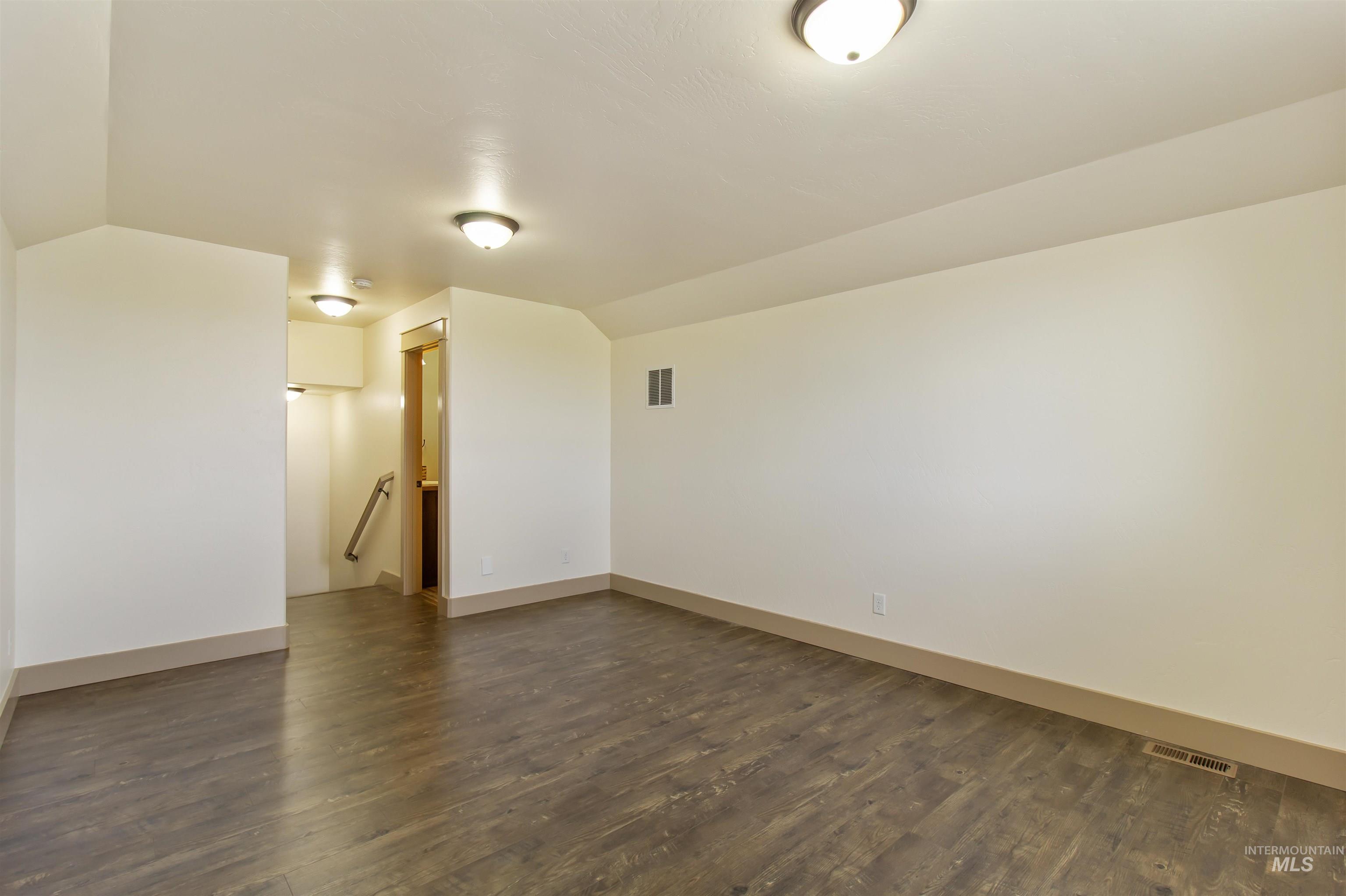 525 Shadetree Trail, Twin Falls, Idaho 83301, 3 Bedrooms, 2.5 Bathrooms, Residential For Sale, Price $555,000, 98982992