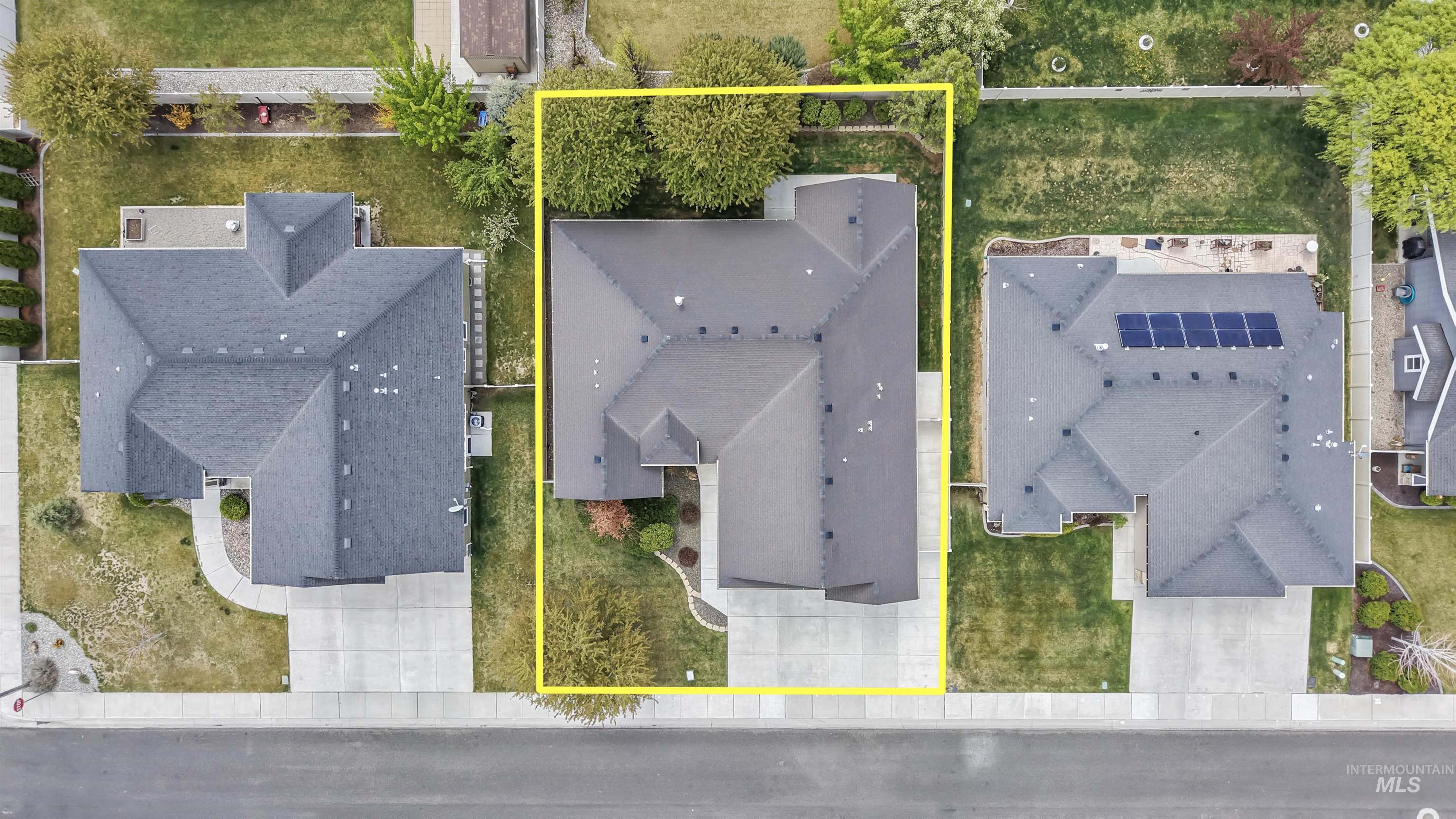 525 Shadetree Trail, Twin Falls, Idaho 83301, 3 Bedrooms, 2.5 Bathrooms, Residential For Sale, Price $555,000, 98982992