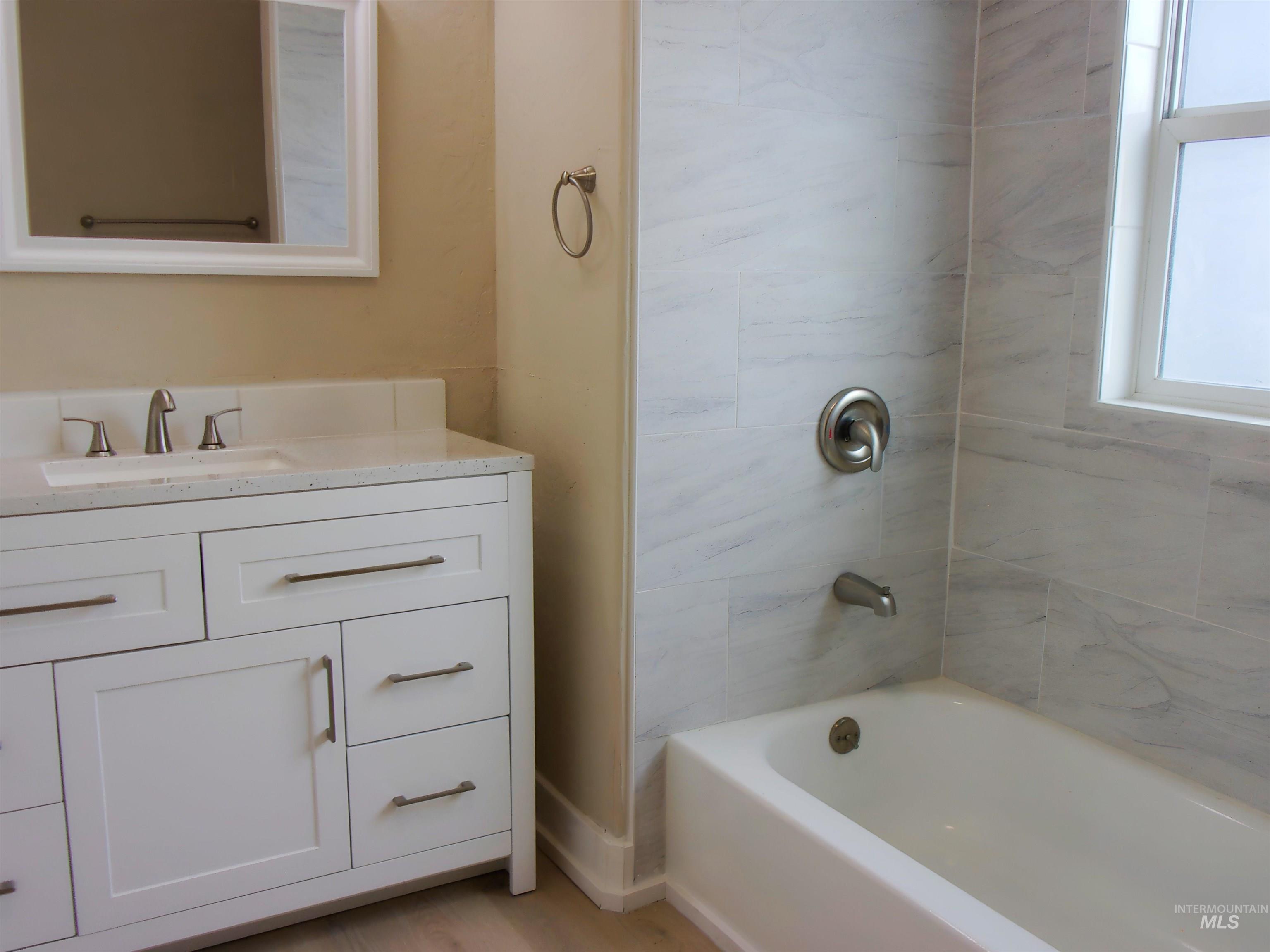 605 N 6th Street, Parma, Idaho 83660, 3 Bedrooms, 1 Bathroom, Residential For Sale, Price $339,900,MLS 98982993