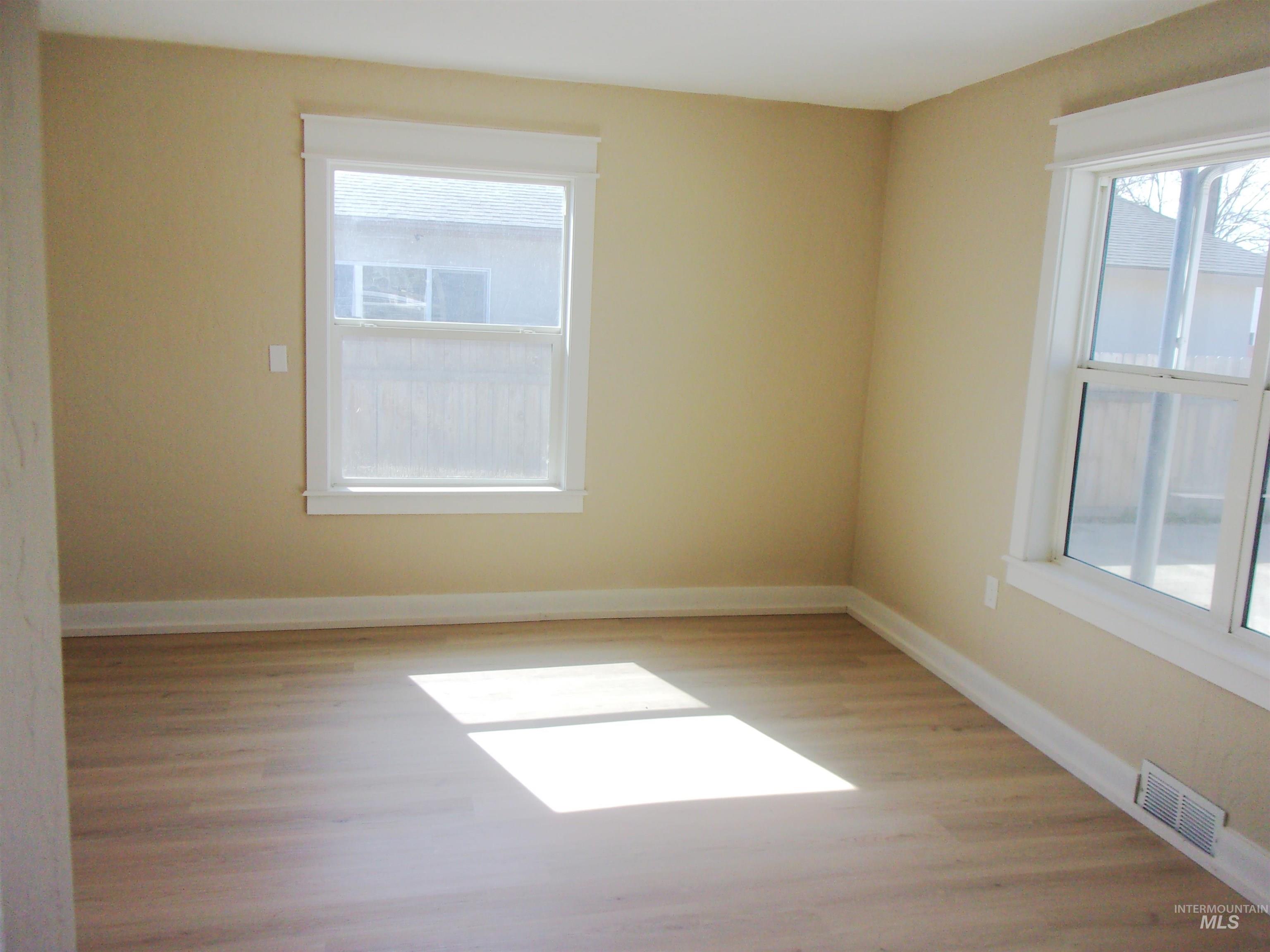 605 N 6th Street, Parma, Idaho 83660, 3 Bedrooms, 1 Bathroom, Residential For Sale, Price $339,900,MLS 98982993