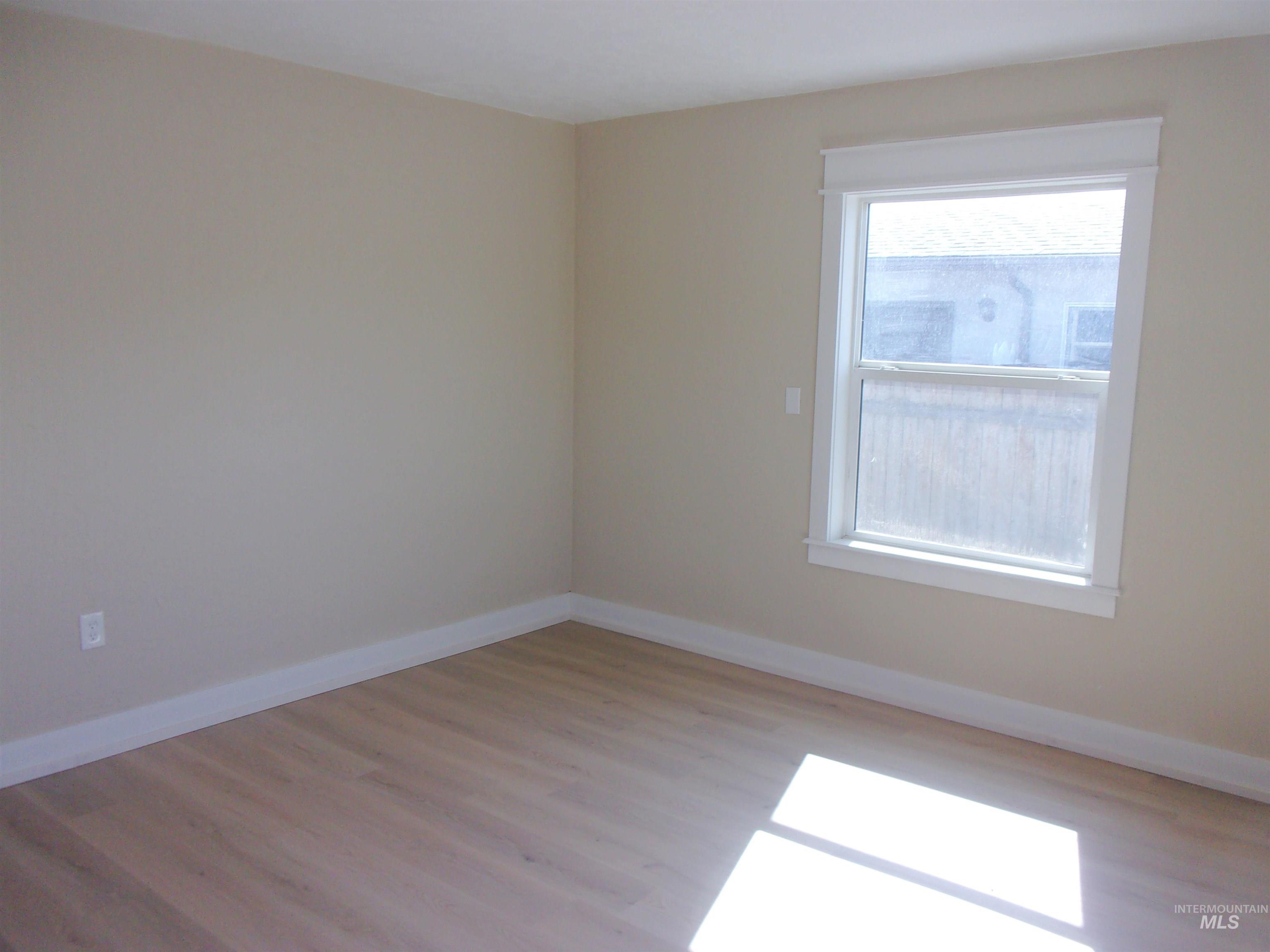 605 N 6th Street, Parma, Idaho 83660, 3 Bedrooms, 1 Bathroom, Residential For Sale, Price $339,900,MLS 98982993