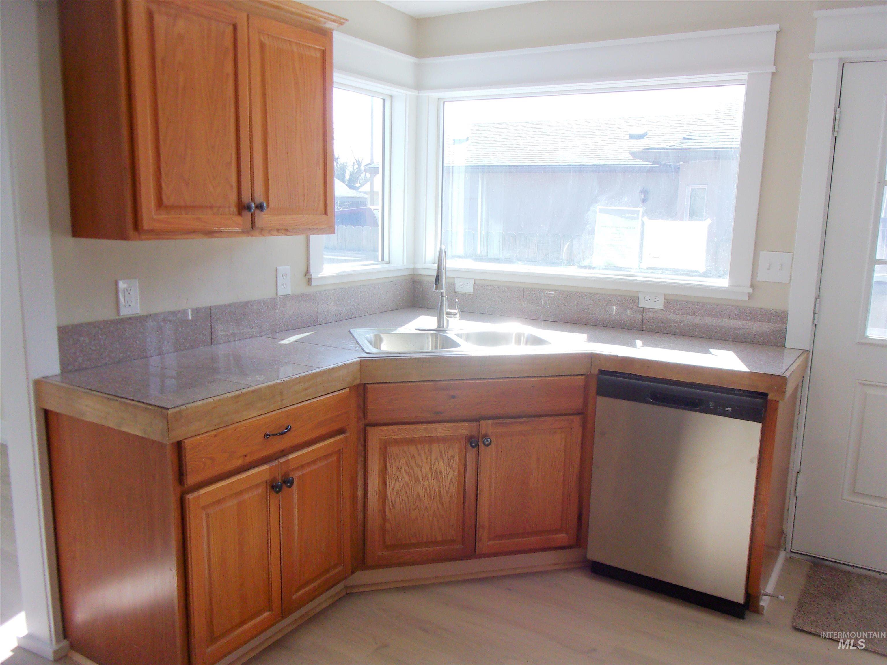 605 N 6th Street, Parma, Idaho 83660, 3 Bedrooms, 1 Bathroom, Residential For Sale, Price $339,900,MLS 98982993