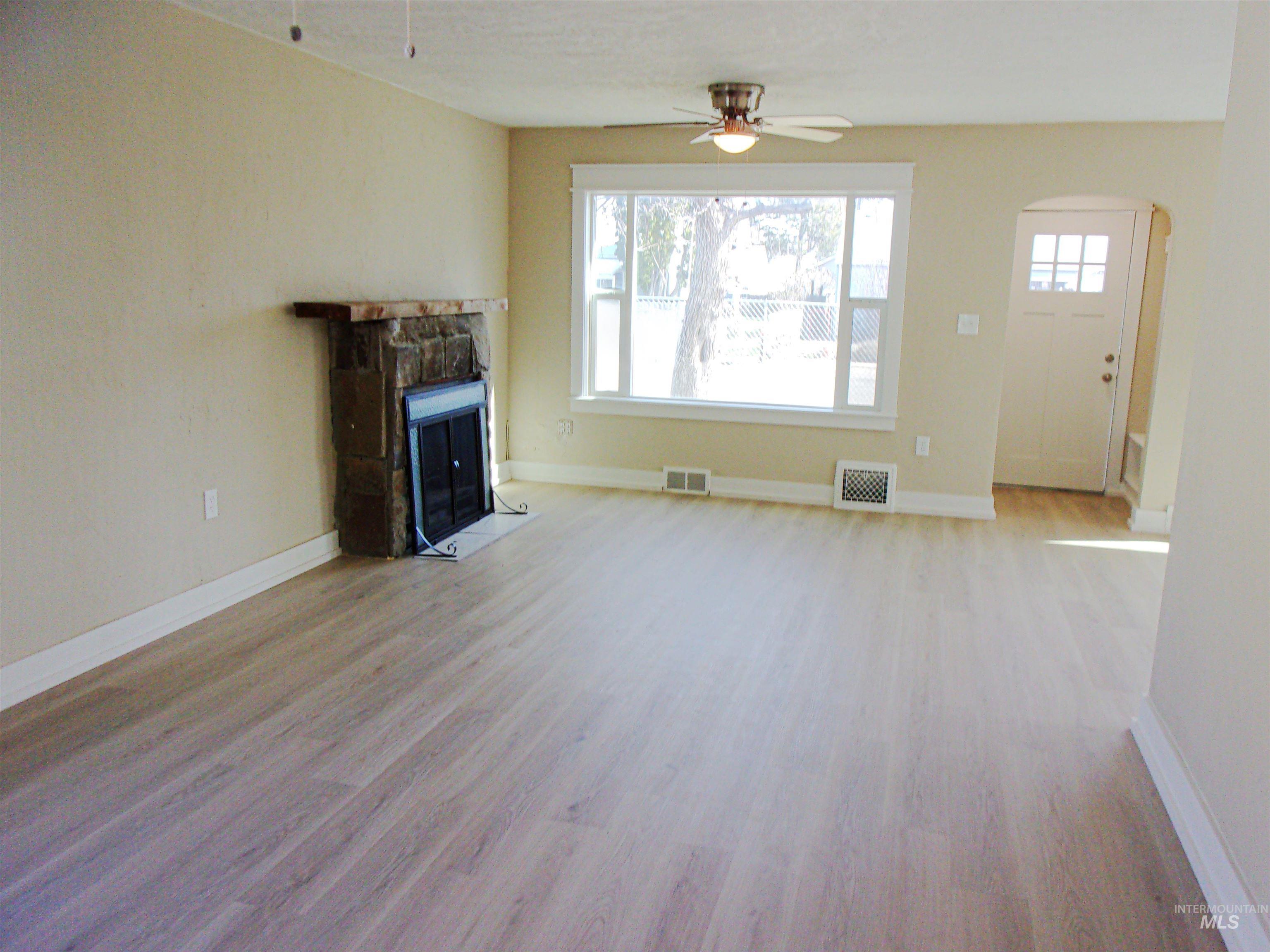 605 N 6th Street, Parma, Idaho 83660, 3 Bedrooms, 1 Bathroom, Residential For Sale, Price $339,900,MLS 98982993