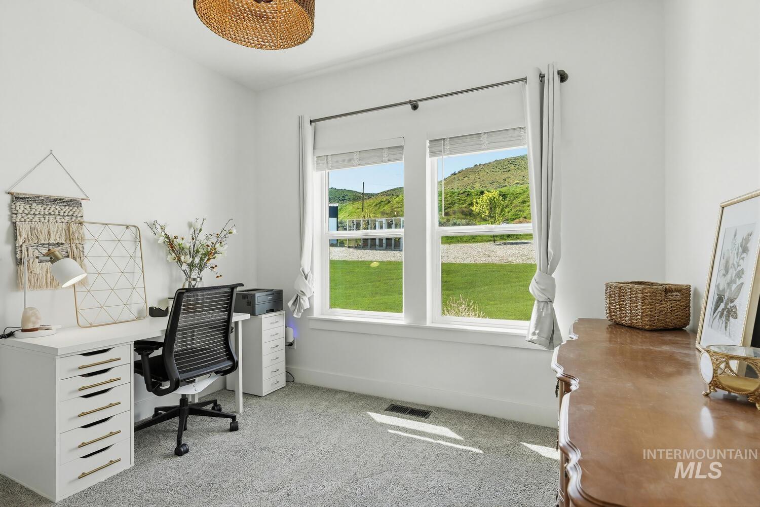 3445 Magnolia Ln, Emmett, Idaho 83617, 3 Bedrooms, 2.5 Bathrooms, Residential For Sale, Price $1,749,000,MLS 98982994