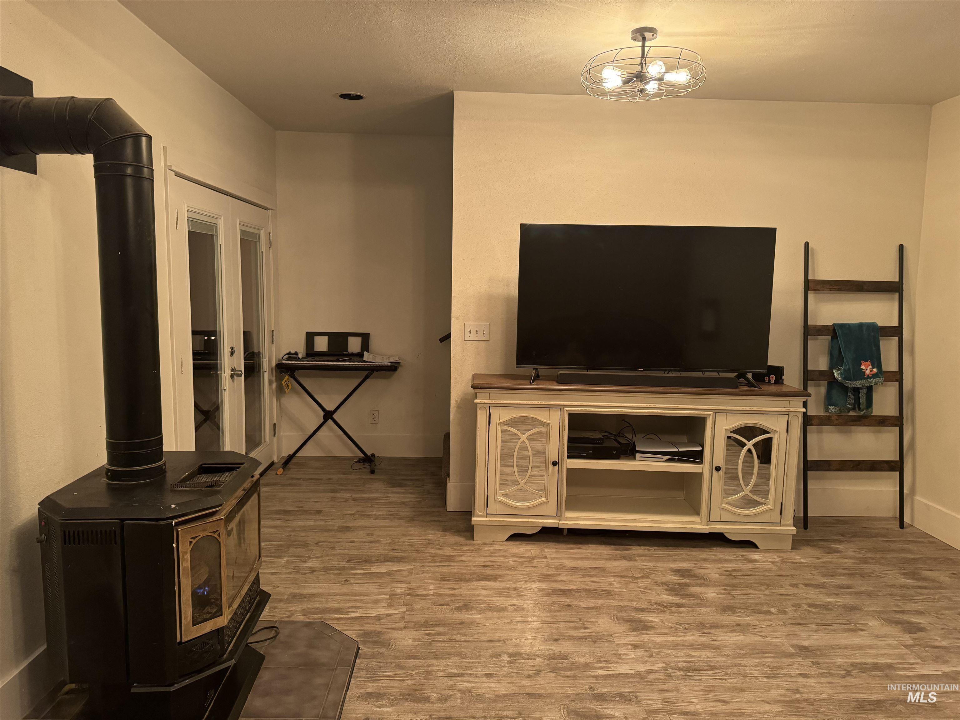 2344 NW 2nd Ave, Fruitland, Idaho 83619, 5 Bedrooms, 3 Bathrooms, Residential For Sale, Price $450,000,MLS 98982995