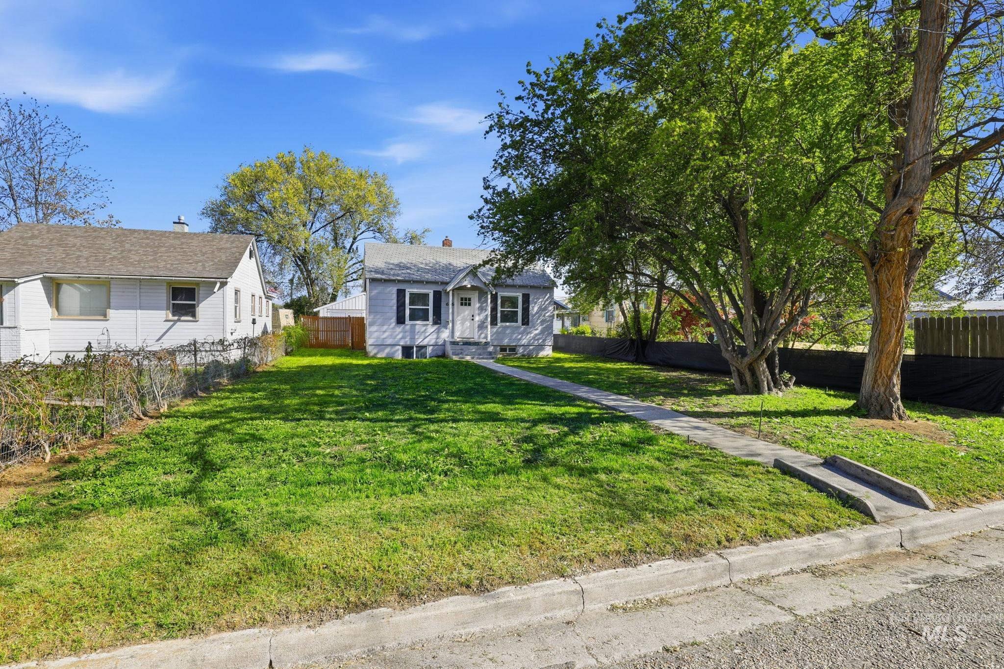 616 9th Ave N, Nampa, Idaho 83687, 3 Bedrooms, 1 Bathroom, Residential For Sale, Price $325,000, 98982999
