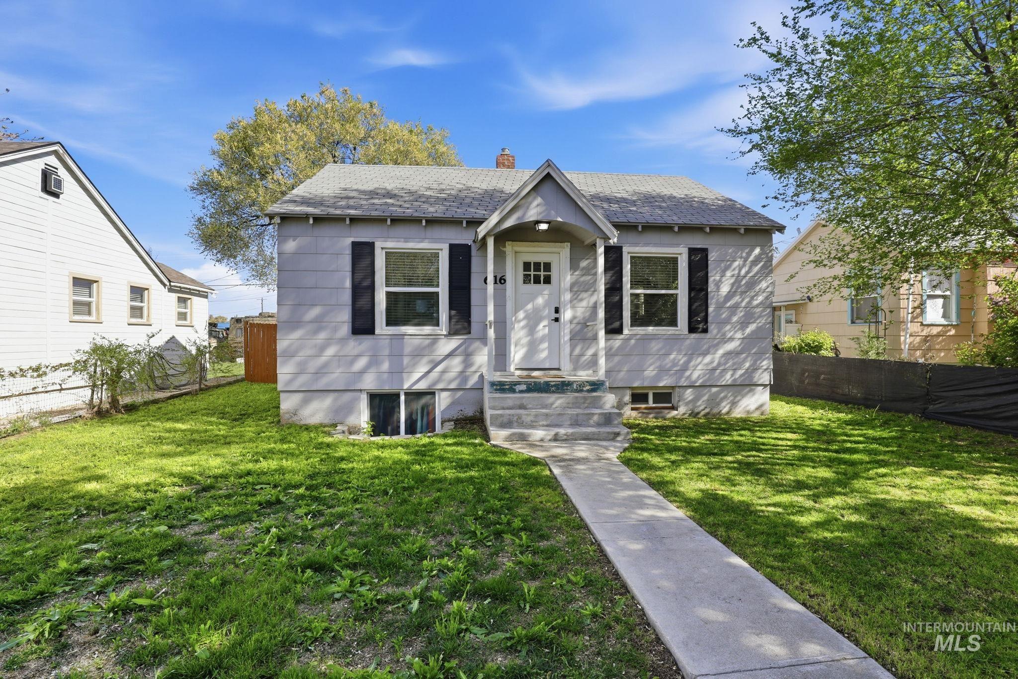 616 9th Ave N, Nampa, Idaho 83687, 3 Bedrooms, 1 Bathroom, Residential For Sale, Price $325,000,MLS 98982999