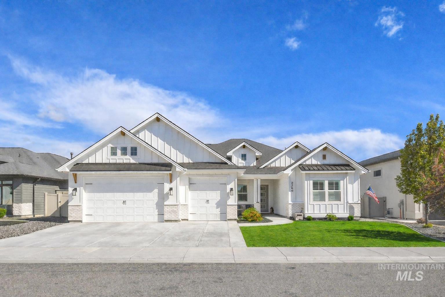 2260 E Timber Trail St, Kuna, Idaho 83634, 3 Bedrooms, 3.5 Bathrooms, Residential For Sale, Price $899,999,MLS 98983000