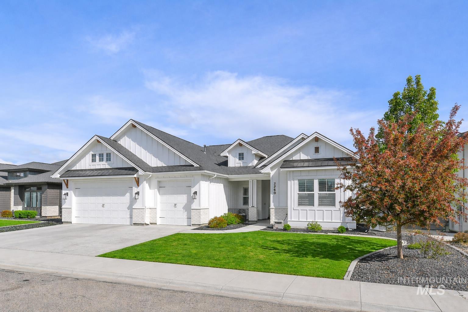 2260 E Timber Trail St, Kuna, Idaho 83634, 3 Bedrooms, 3.5 Bathrooms, Residential For Sale, Price $899,999,MLS 98983000