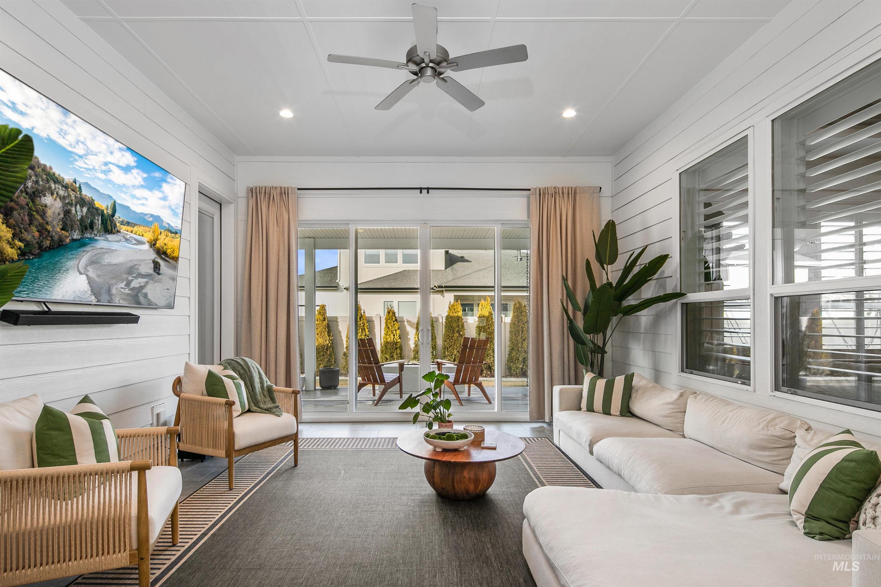 2260 E Timber Trail St, Kuna, Idaho 83634, 3 Bedrooms, 3.5 Bathrooms, Residential For Sale, Price $899,999,MLS 98983000