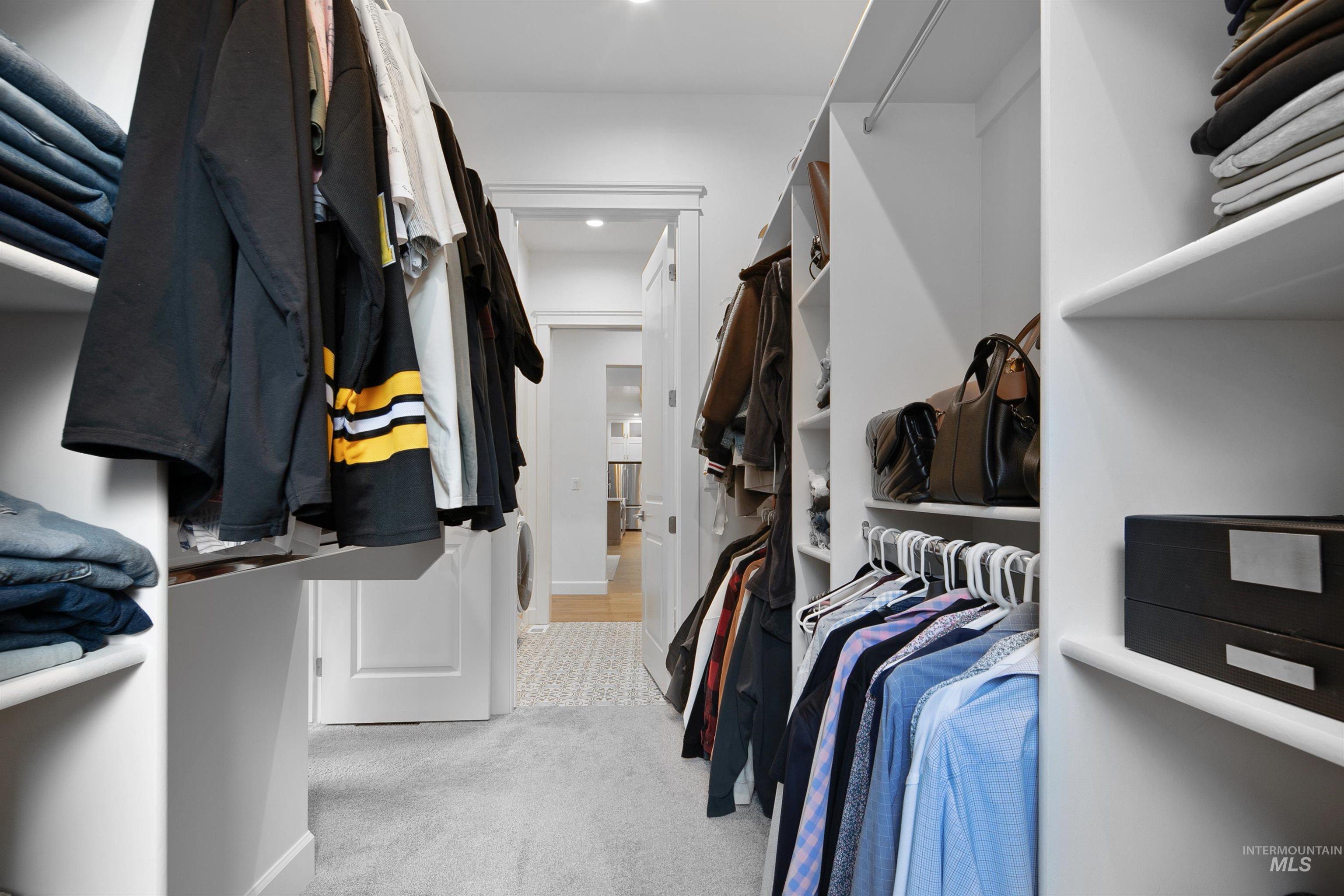 2260 E Timber Trail St, Kuna, Idaho 83634, 3 Bedrooms, 3.5 Bathrooms, Residential For Sale, Price $899,999,MLS 98983000