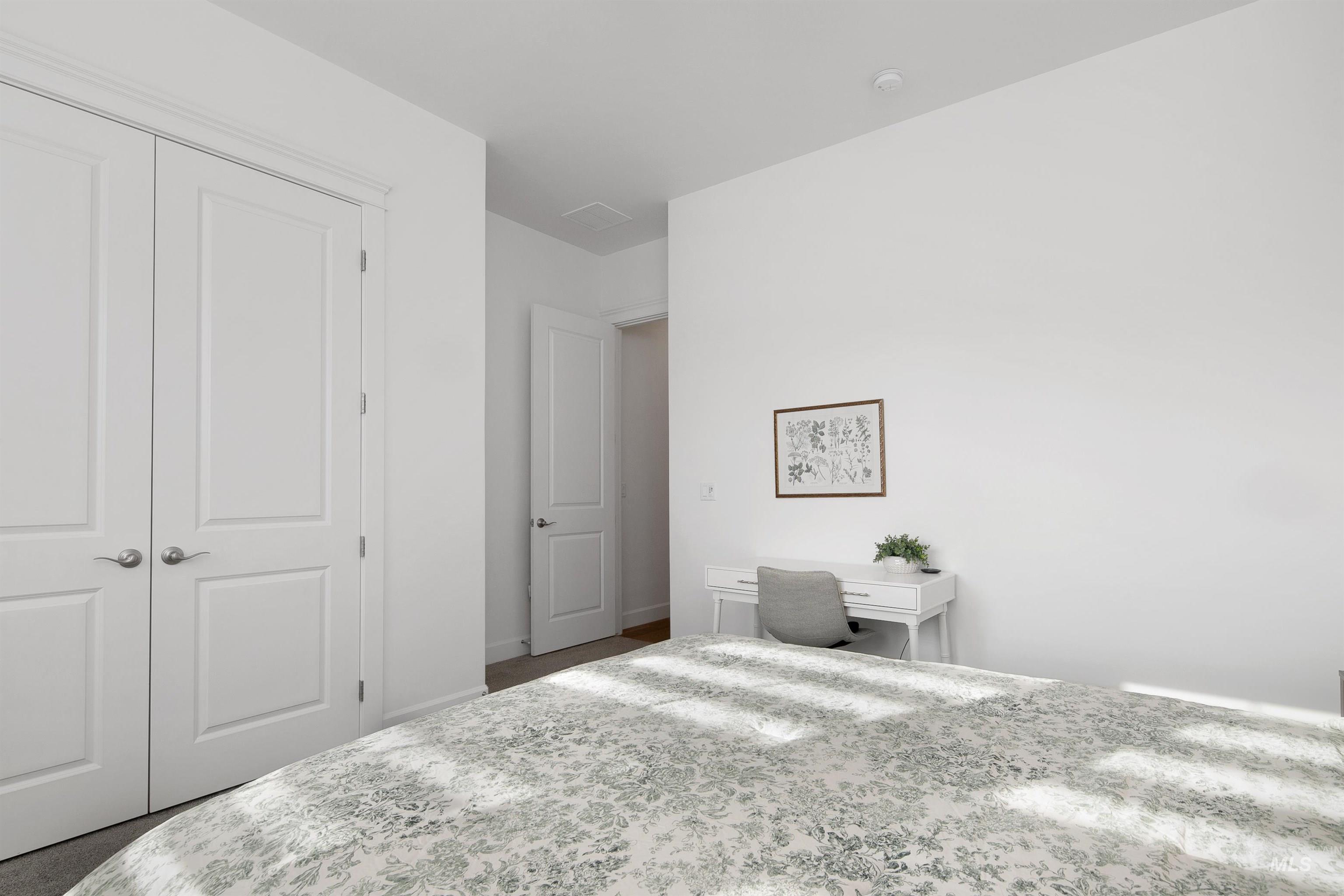 2260 E Timber Trail St, Kuna, Idaho 83634, 3 Bedrooms, 3.5 Bathrooms, Residential For Sale, Price $899,999,MLS 98983000