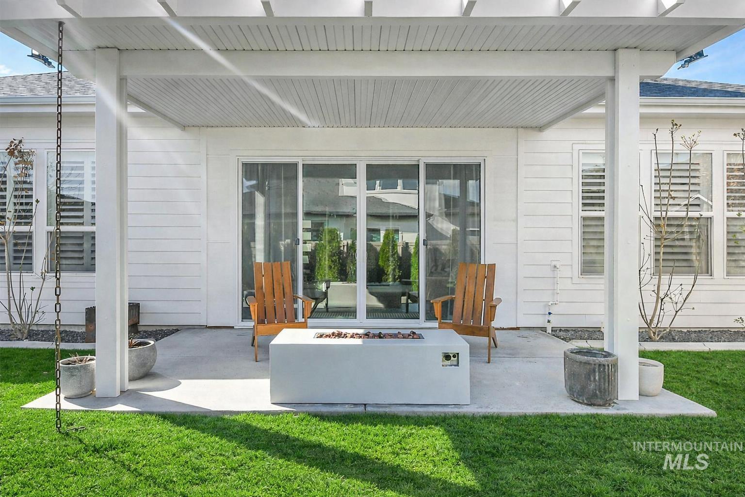 2260 E Timber Trail St, Kuna, Idaho 83634, 3 Bedrooms, 3.5 Bathrooms, Residential For Sale, Price $899,999,MLS 98983000