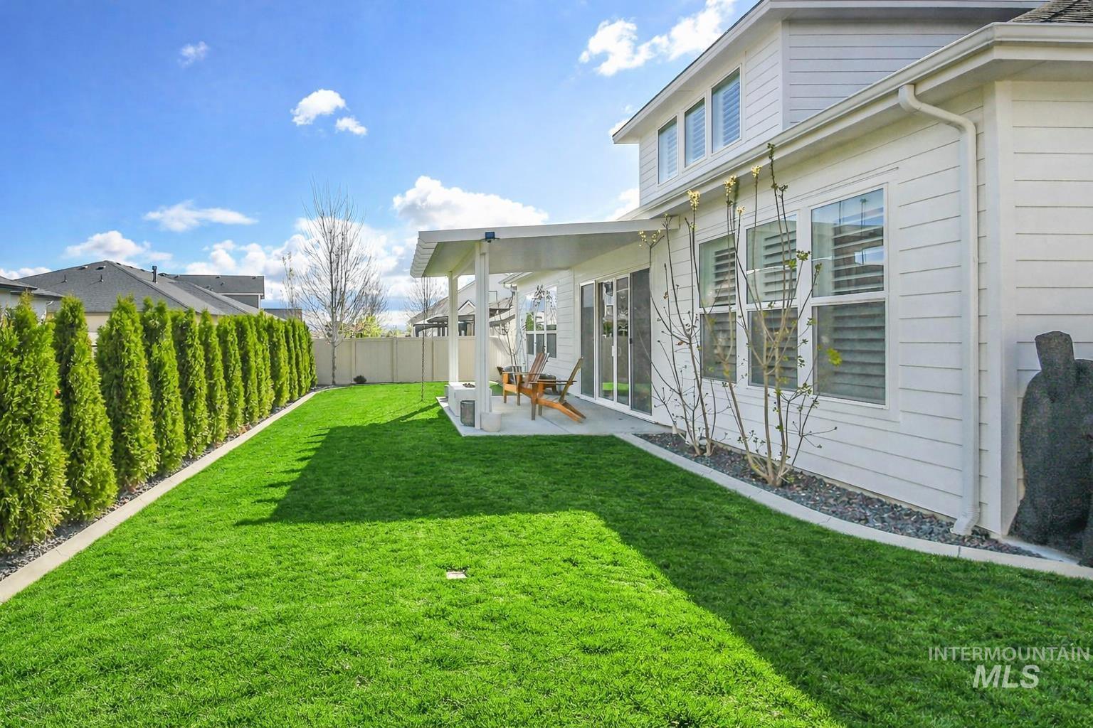 2260 E Timber Trail St, Kuna, Idaho 83634, 3 Bedrooms, 3.5 Bathrooms, Residential For Sale, Price $899,999,MLS 98983000