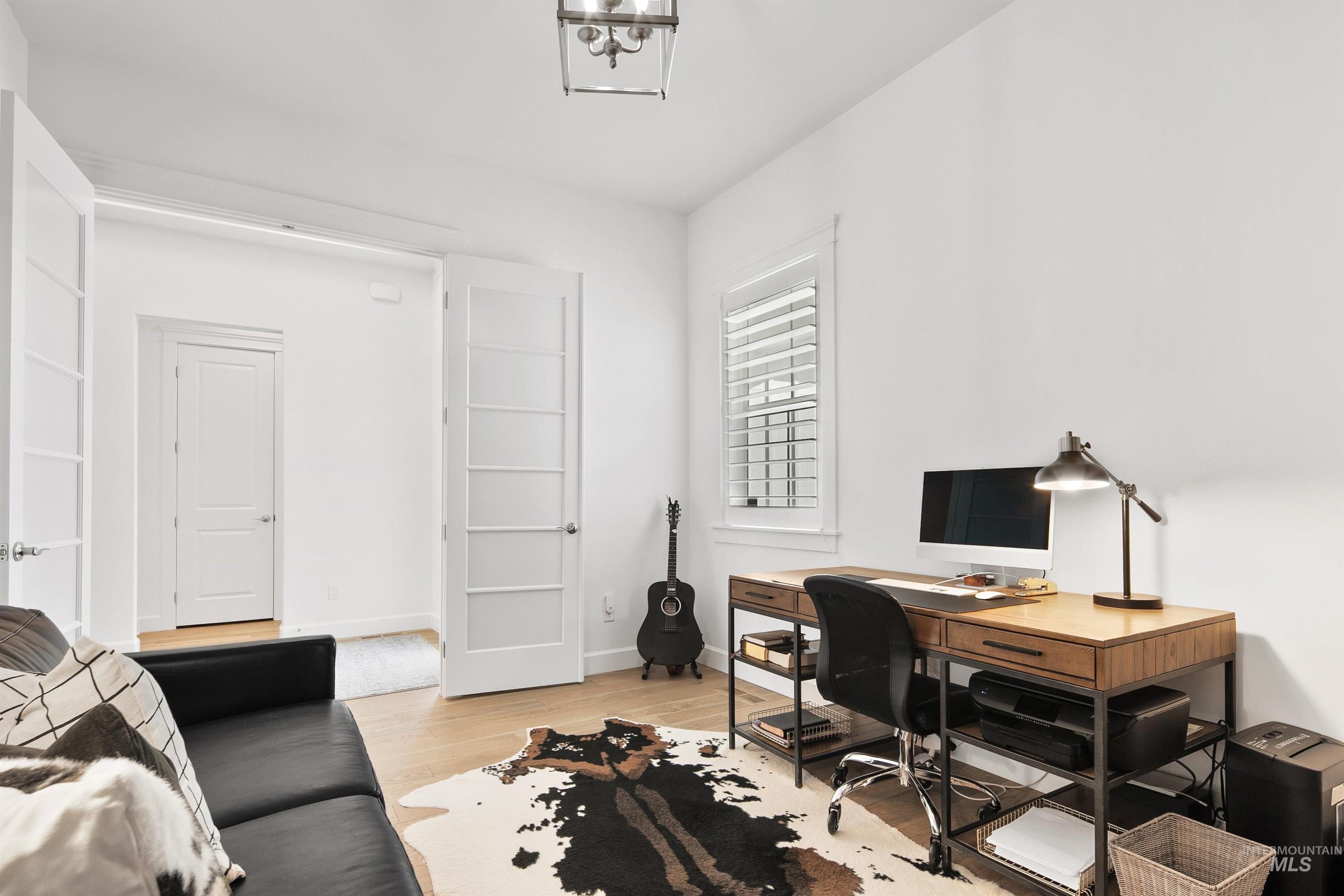 2260 E Timber Trail St, Kuna, Idaho 83634, 3 Bedrooms, 3.5 Bathrooms, Residential For Sale, Price $899,999,MLS 98983000