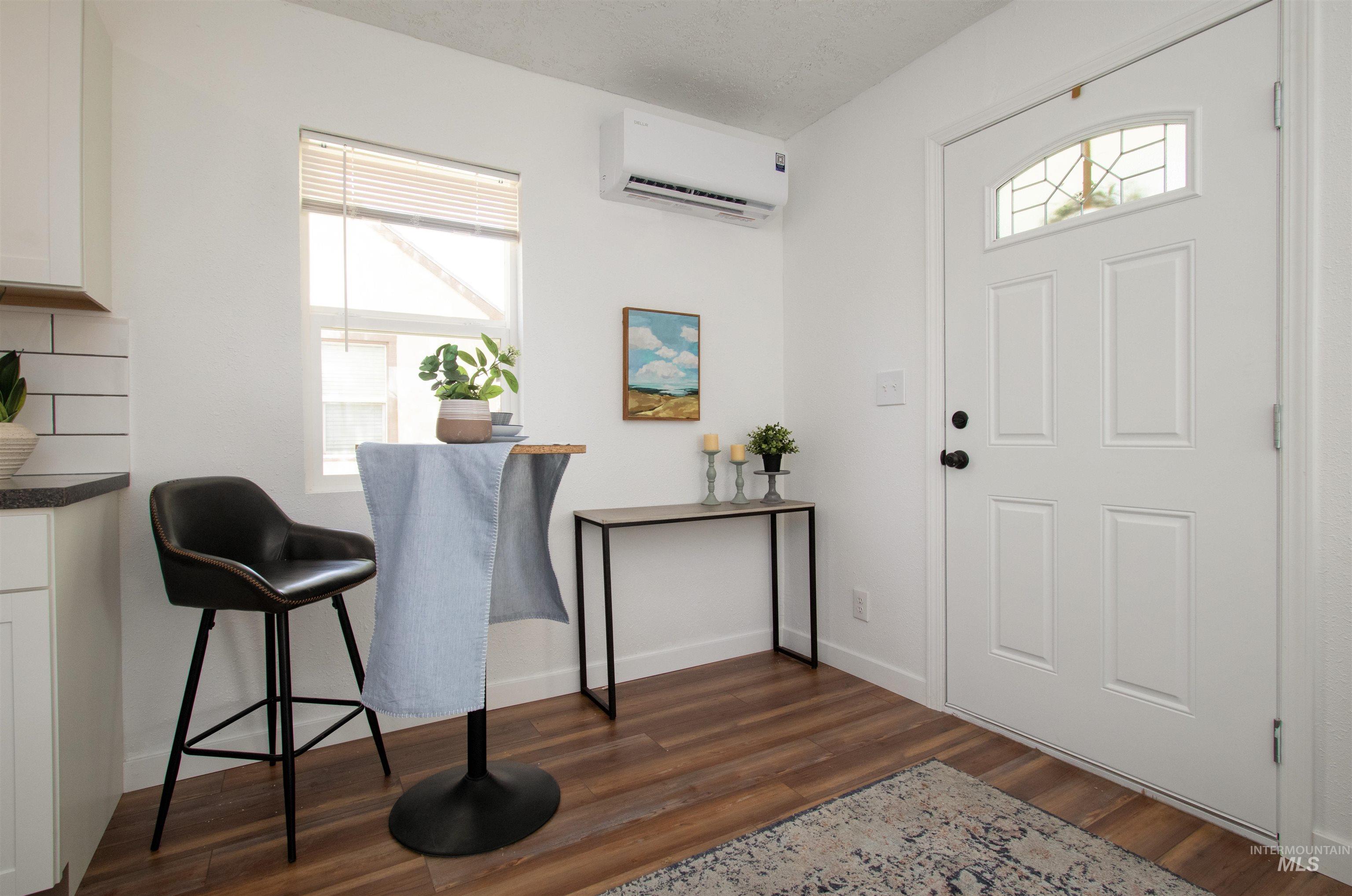 215 S 11th, Mountain Home, Idaho 83647, 1 Bedroom, 1 Bathroom, Residential For Sale, Price $170,000,MLS 98983002